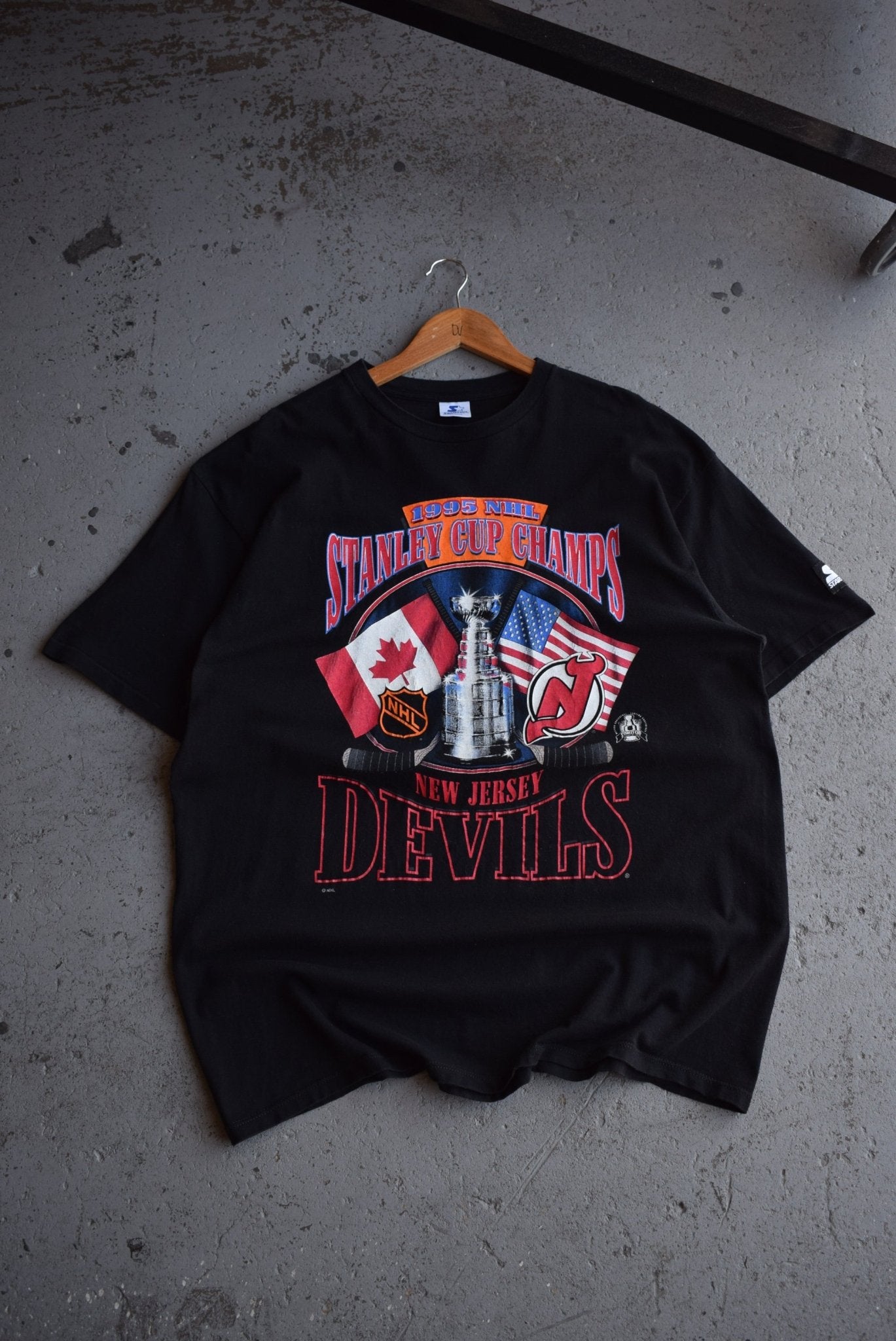 Vintage 1995 Starter x NHL New Jersey Devils Stanley Cup Champions Tee (XXL) - Retrospective Store