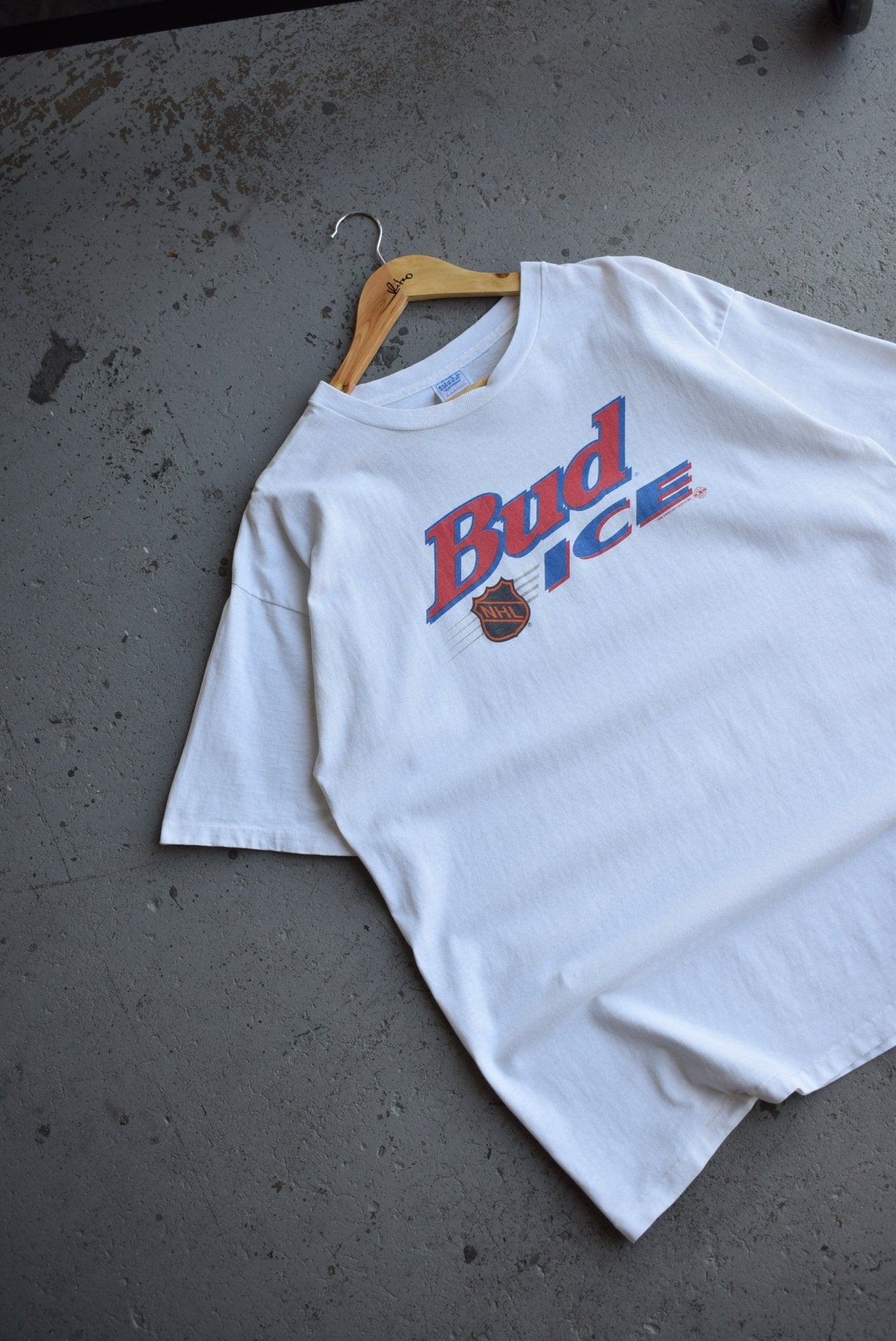 Vintage 1996 Budweiser x NHL Tee (L/XL) - Retrospective Store