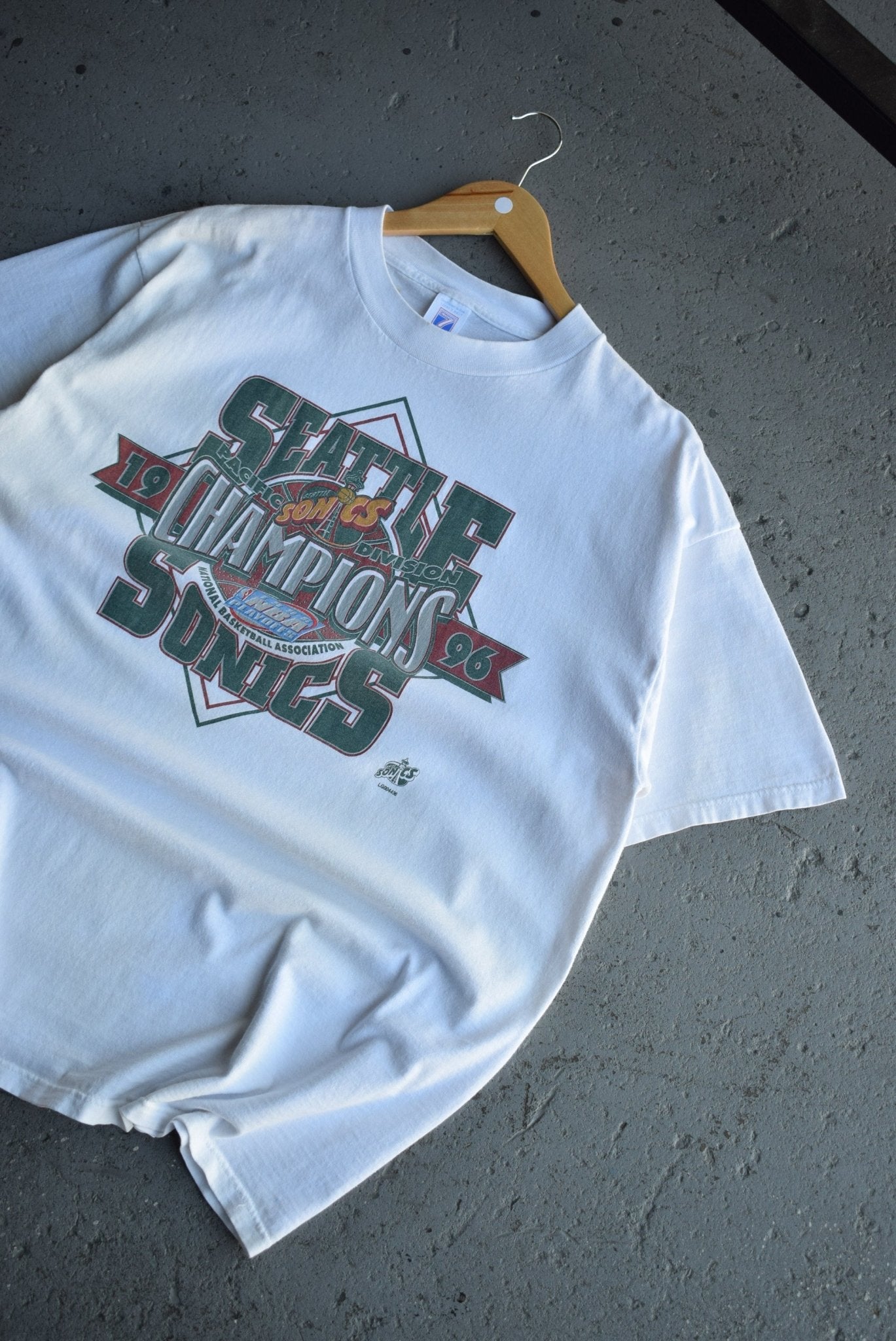 Vintage 1996 NBA Seattle Supersonics Playoffs Tee (XL) - Retrospective Store