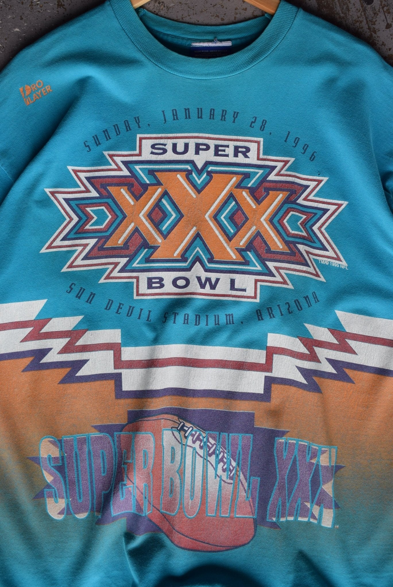 Vintage 1996 Pro Player x NFL Superbowl XXX All Over Print Tee (XL) - Retrospective Store