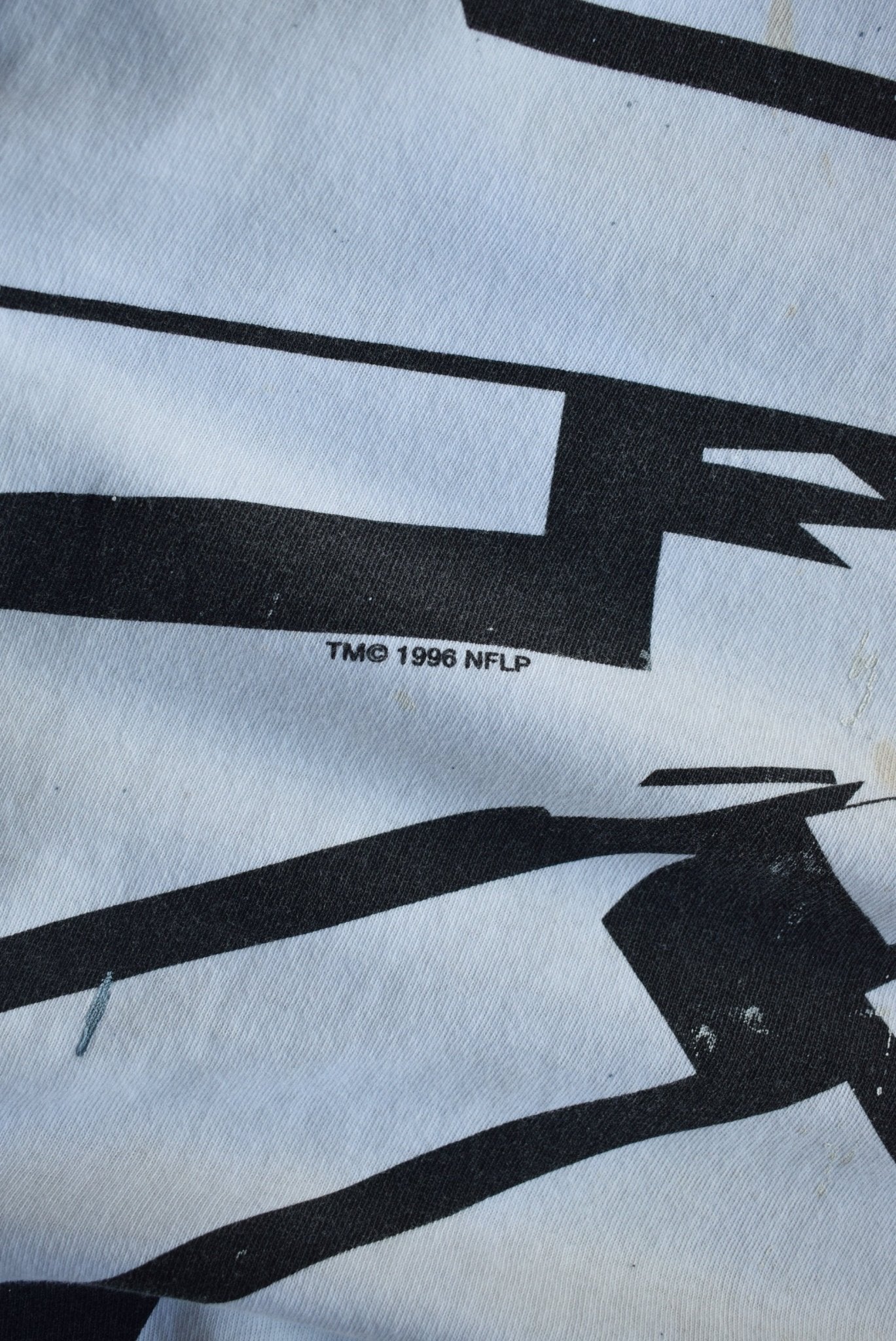 Vintage 1996 Starter x NFL Oakland Raiders Tee (L/XL) - Retrospective Store
