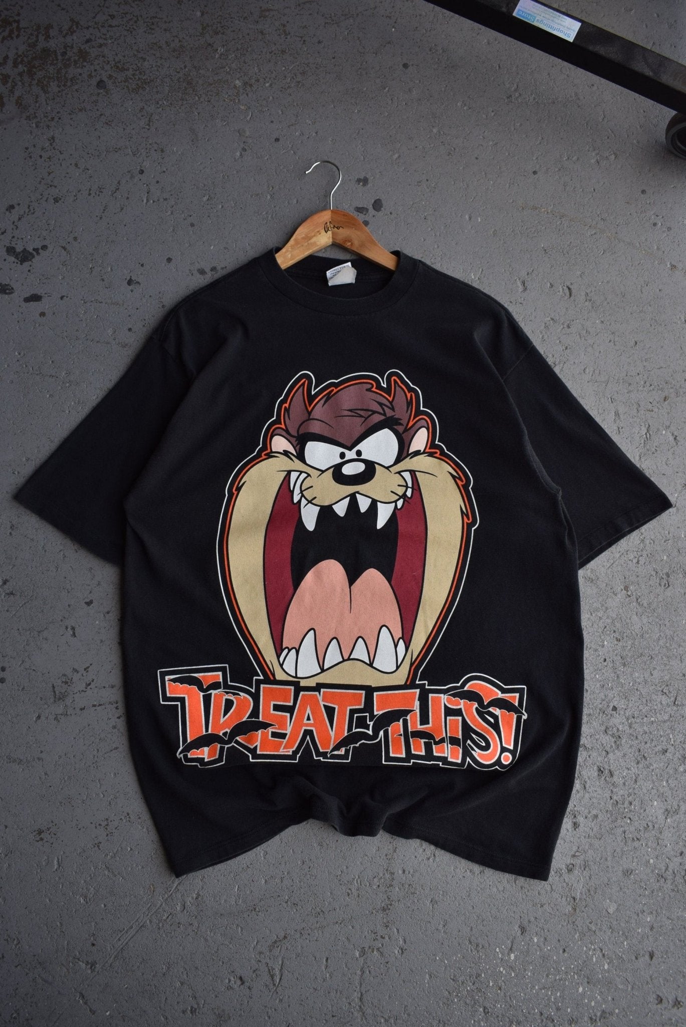Vintage 1996 Warner Bros. Halloween Tee (L/XL) - Retrospective Store