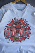Vintage 1997 NBA Chicago Bulls 5x Champions Tee (L) - Retrospective Store