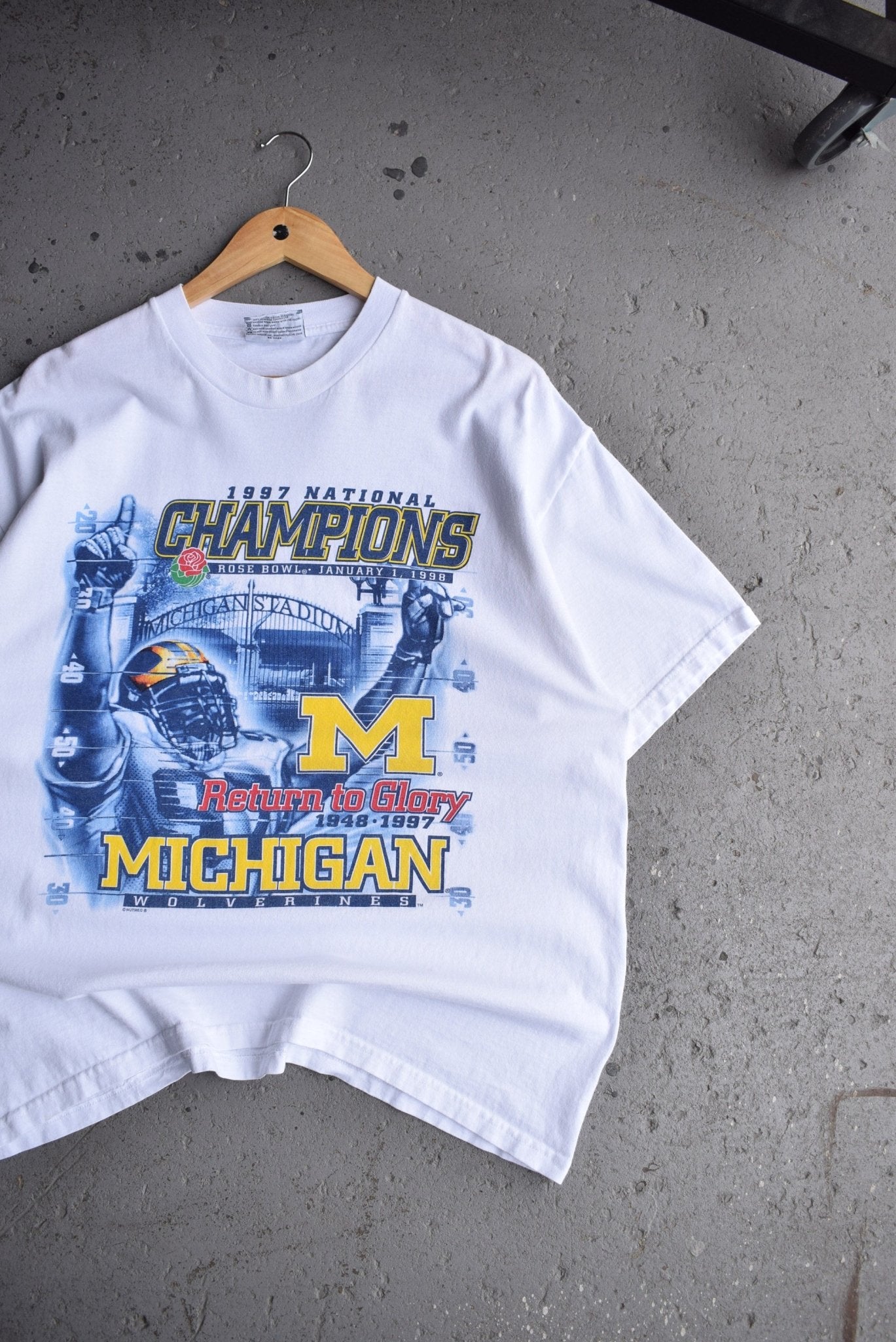 Vintage 1997 University of Michigan National Champions Tee (L/XL) - Retrospective Store