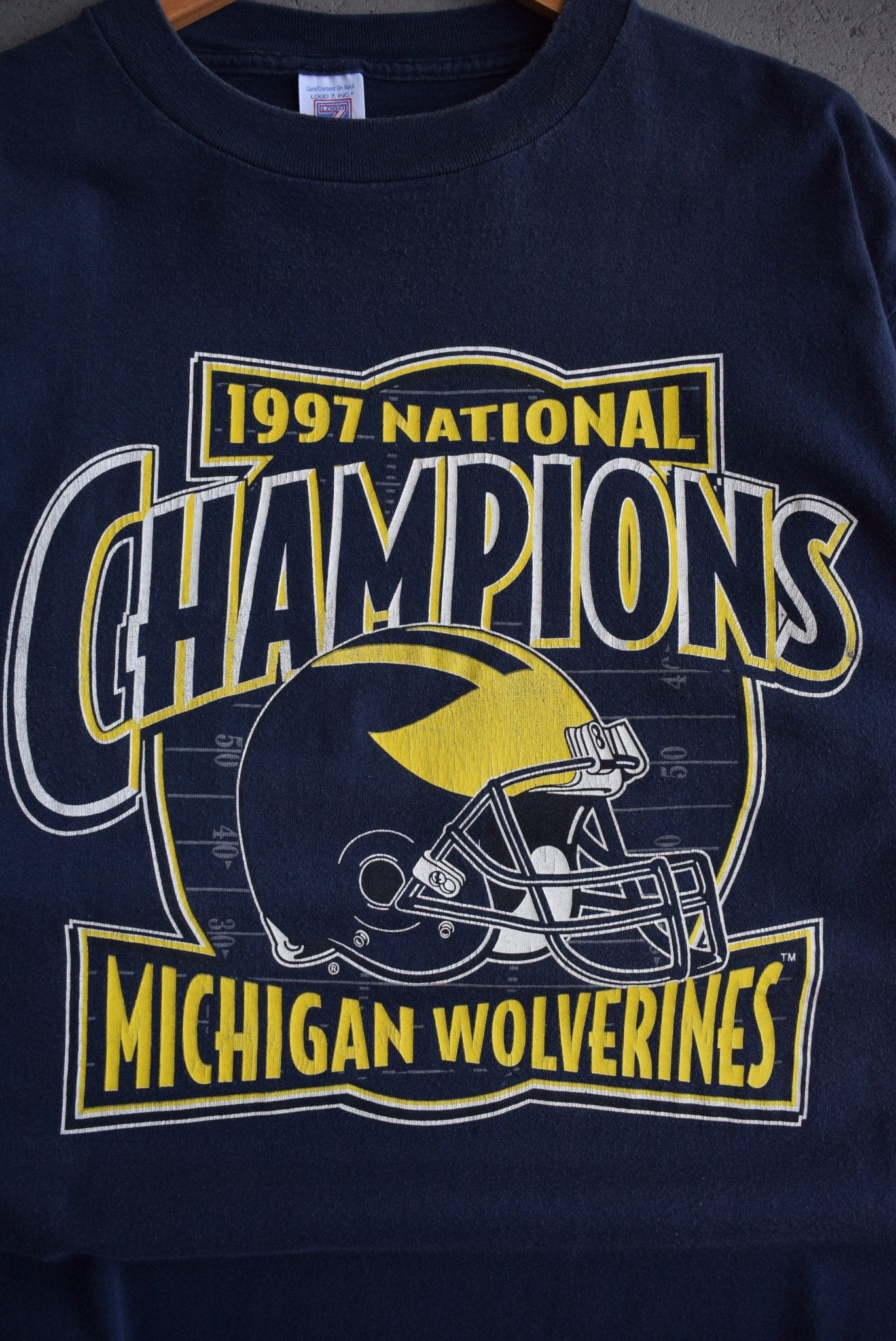 Vintage 1997 University of Michigan National Champions Tee (XL) - Retrospective Store