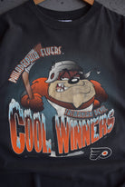 Vintage 1997 Warner Bros. x NHL Philadelphia Flyers Tee (XL) - Retrospective Store