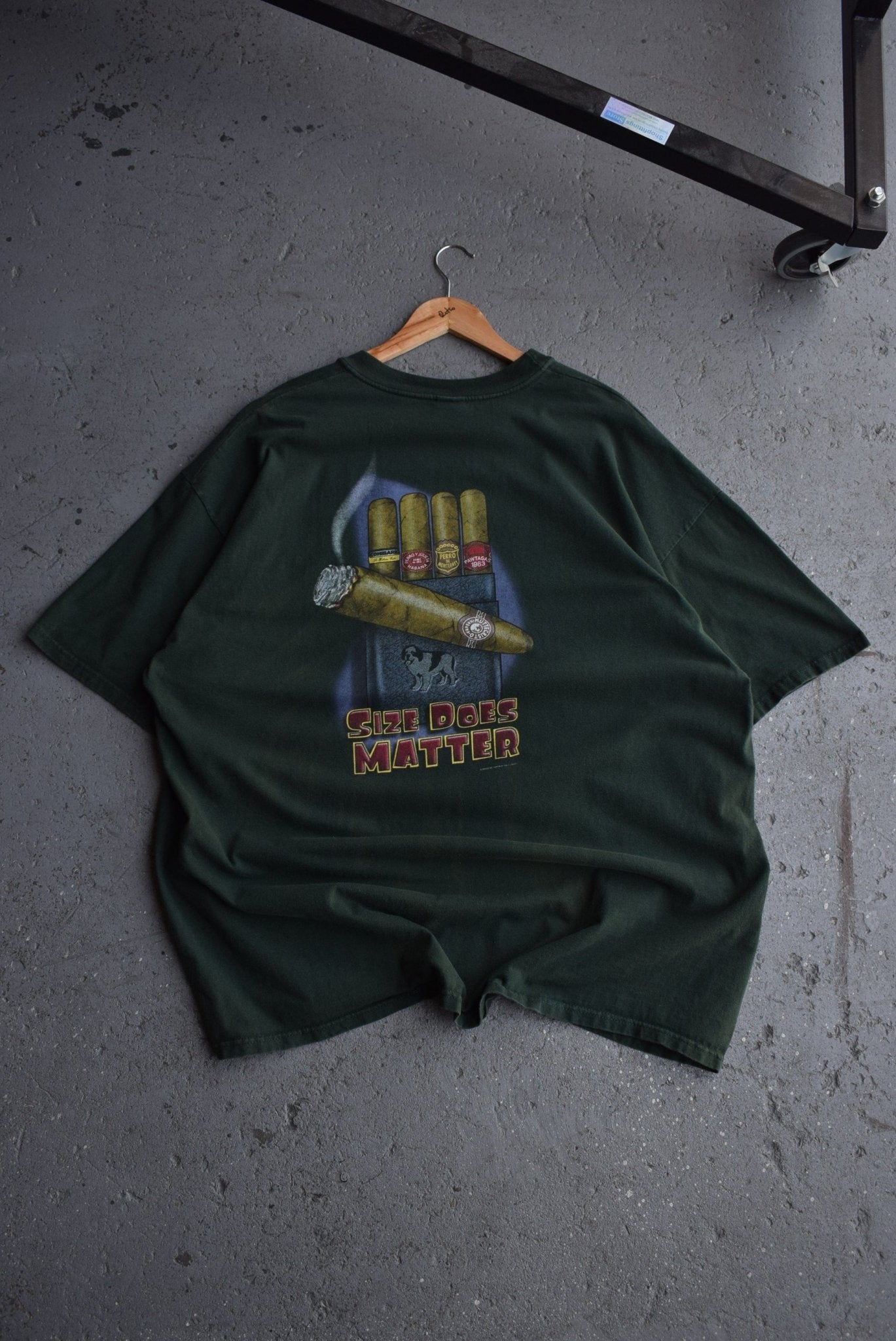 Vintage 1998 Big Dogs Cigars 'Size Does Matter' Tee (XXL) - Retrospective Store