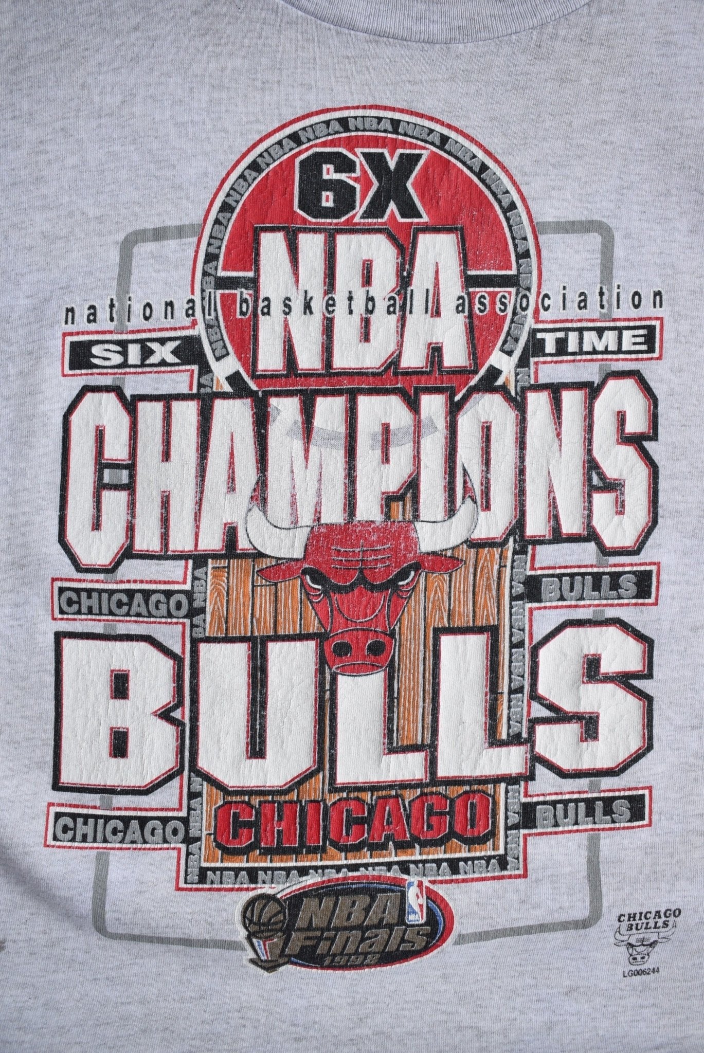 Vintage 1998 NBA Chicago Bulls 6x Champions Tee (L) - Retrospective Store