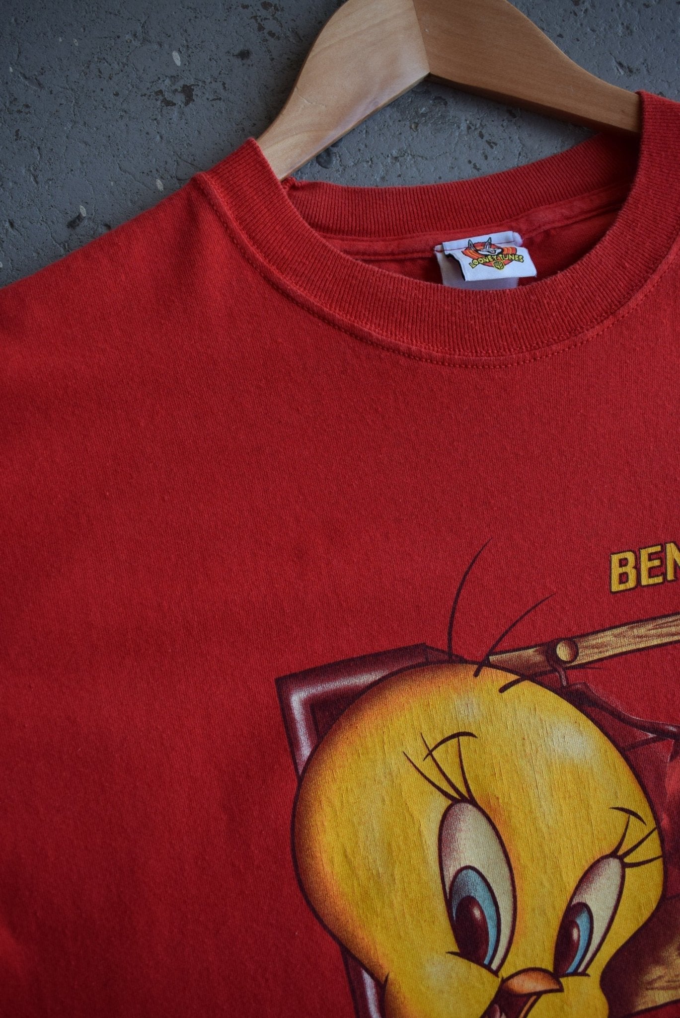 Vintage 1999 Looney Tunes x SL Benfica Soccer Tee (XL) - Retrospective Store