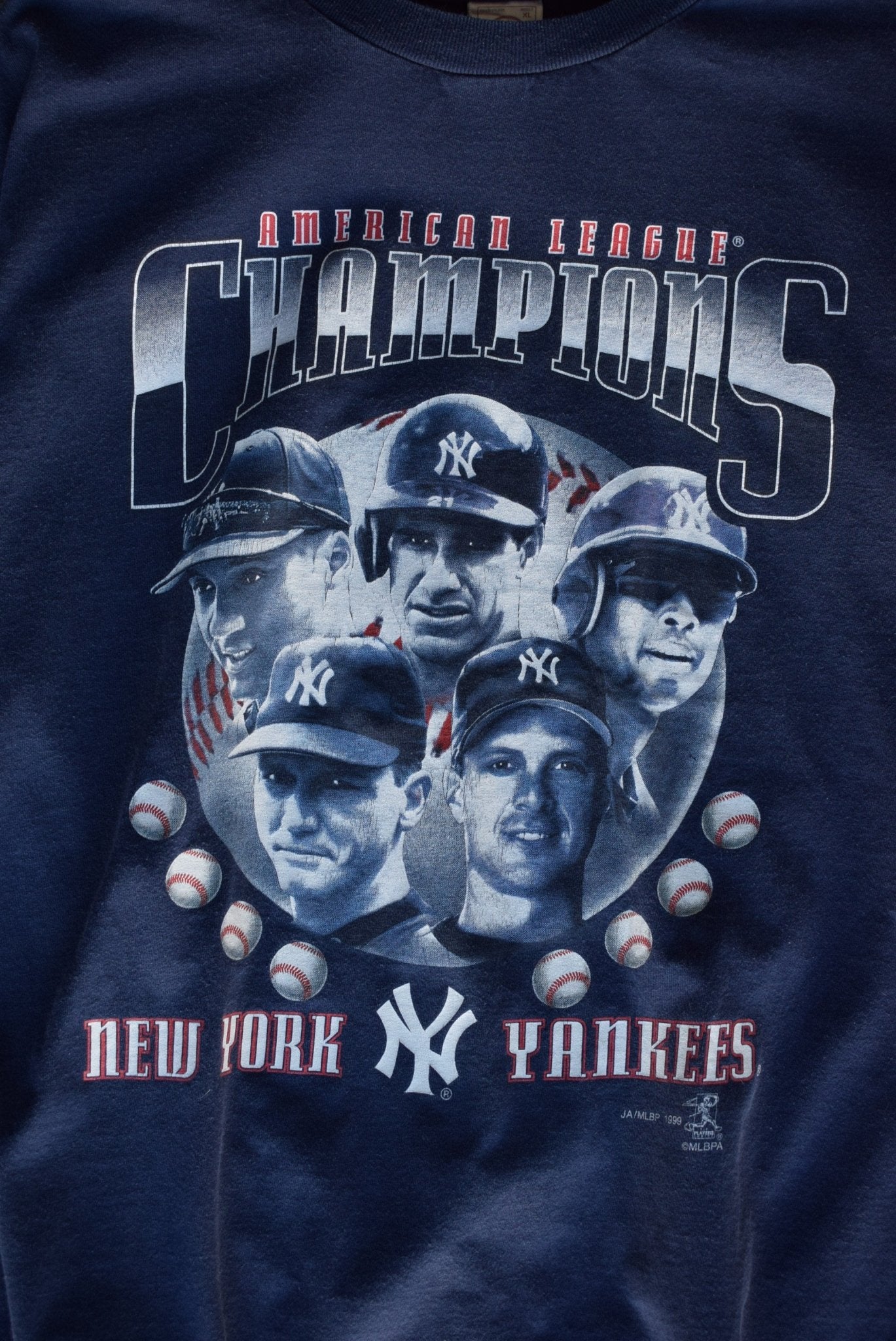 Vintage 1999 MLB New York Yankees Champions Tee (XL) - Retrospective Store