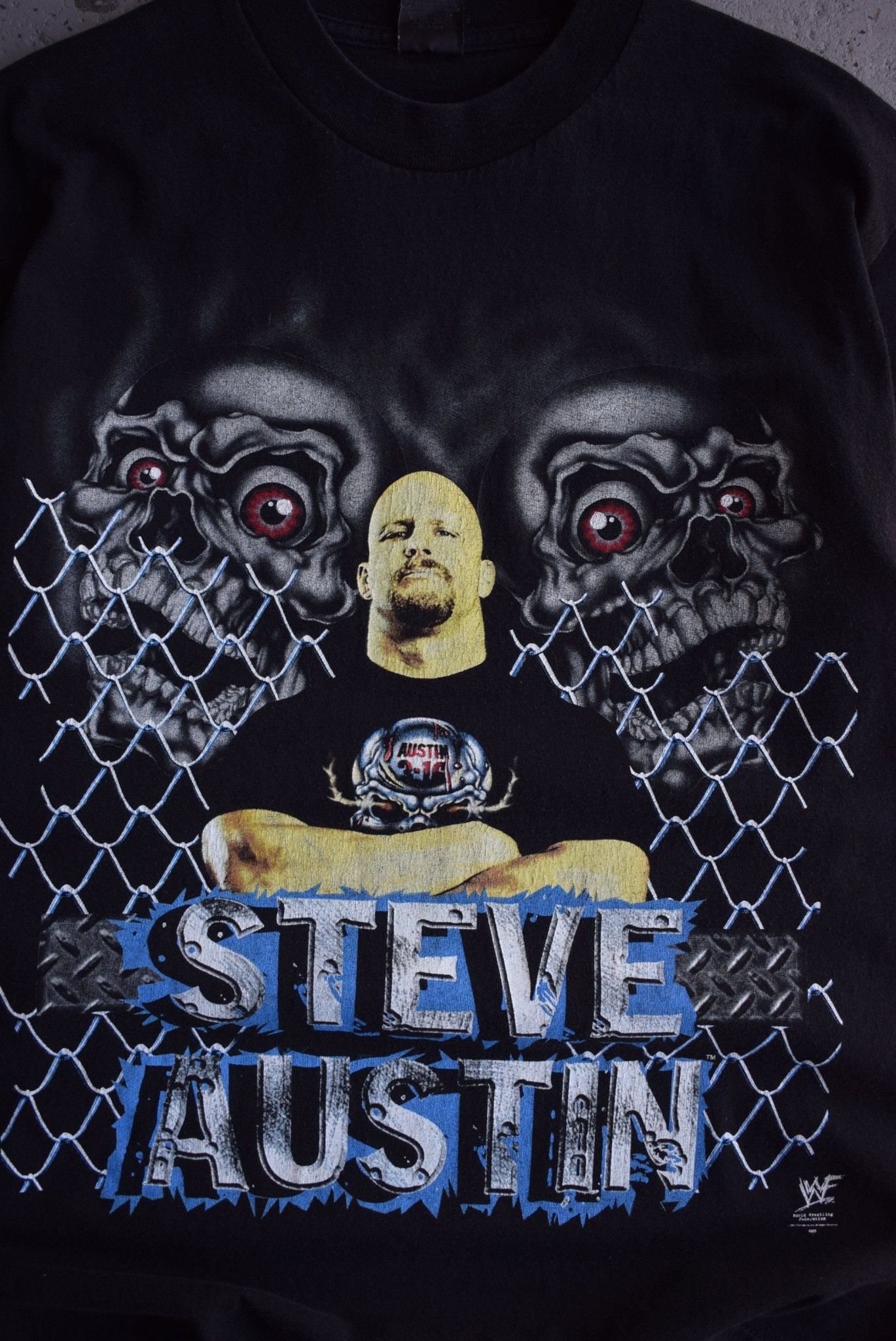 Vintage 1999 WWF Steve Austin 'Professional Hardcore Wrestler' Tee (M) - Retrospective Store