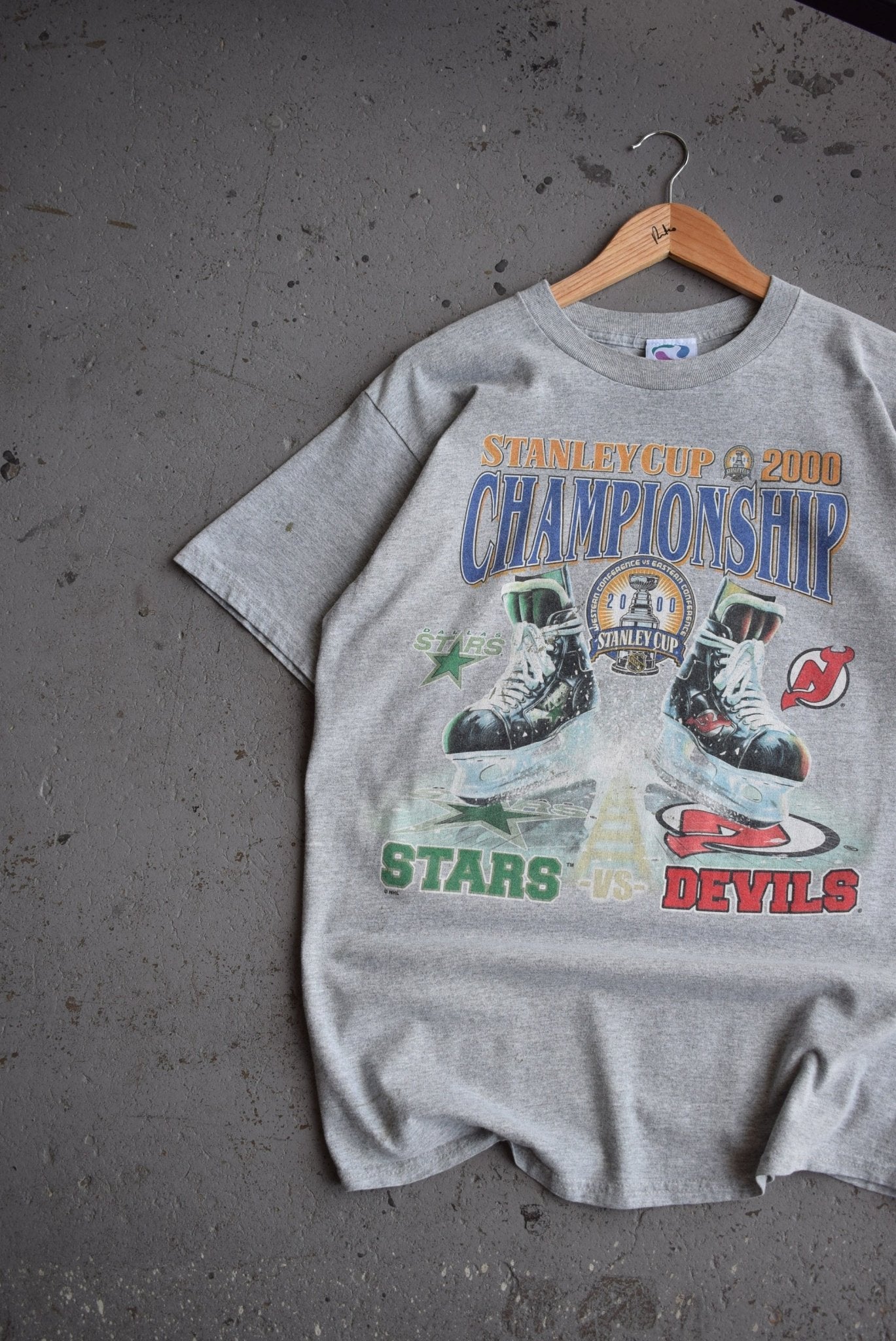 Vintage 2000 NHL Stanley Cup Stars vs Devils Tee (M/L) - Retrospective Store