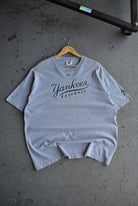 Vintage 2002 Nike x MLB New York Yankees Tee (XL) - Retrospective Store