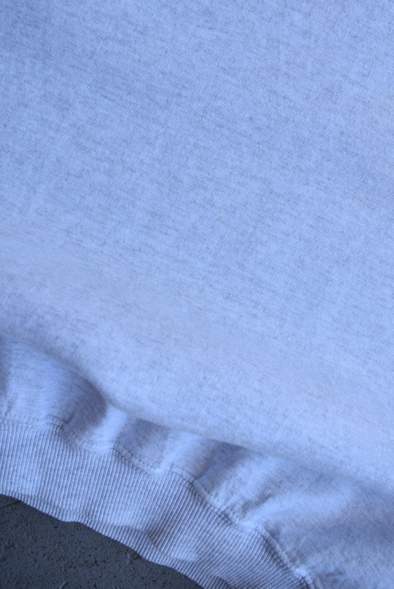 Vintage 2003 Mahi Mah's Seafood Restaurant Crewneck (XL) - Retrospective Store