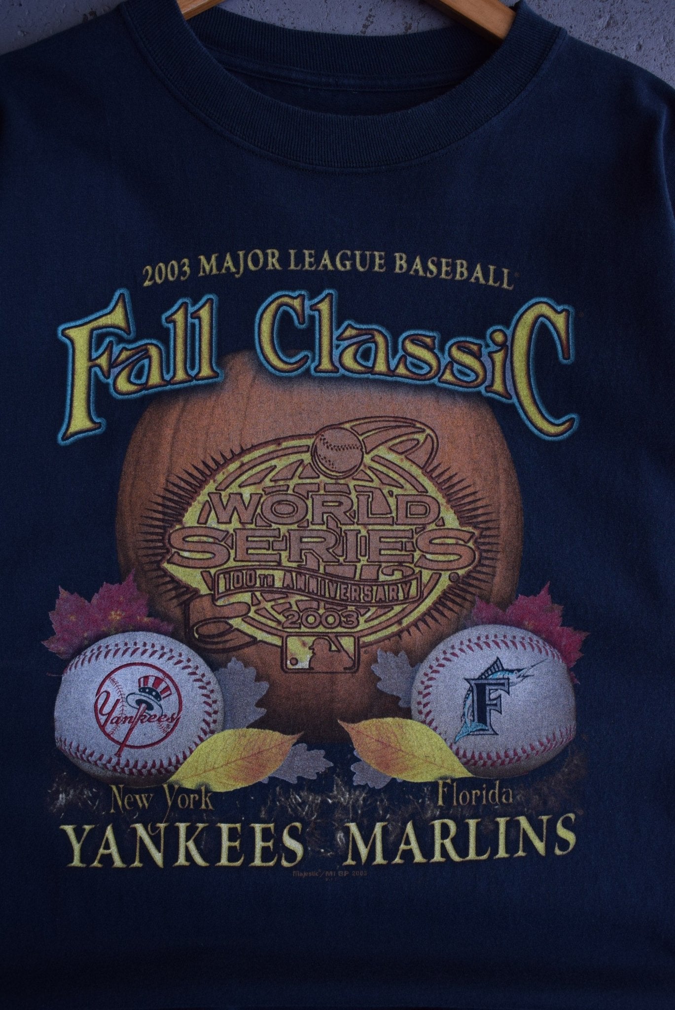 Vintage 2003 MLB Yankees vs Marlins Tee (L) - Retrospective Store