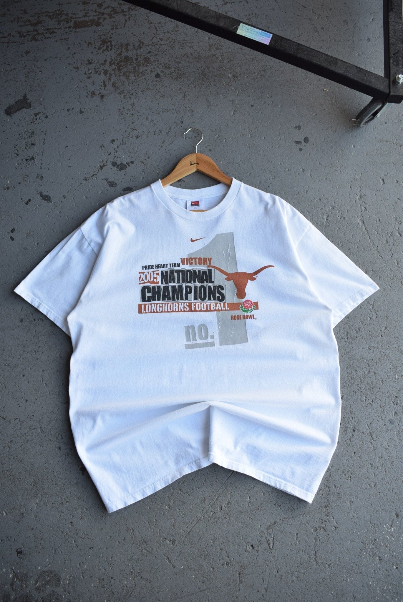 Vintage 2005 Nike x University of Texas Longhorns Football Tee (XL) - Retrospective Store