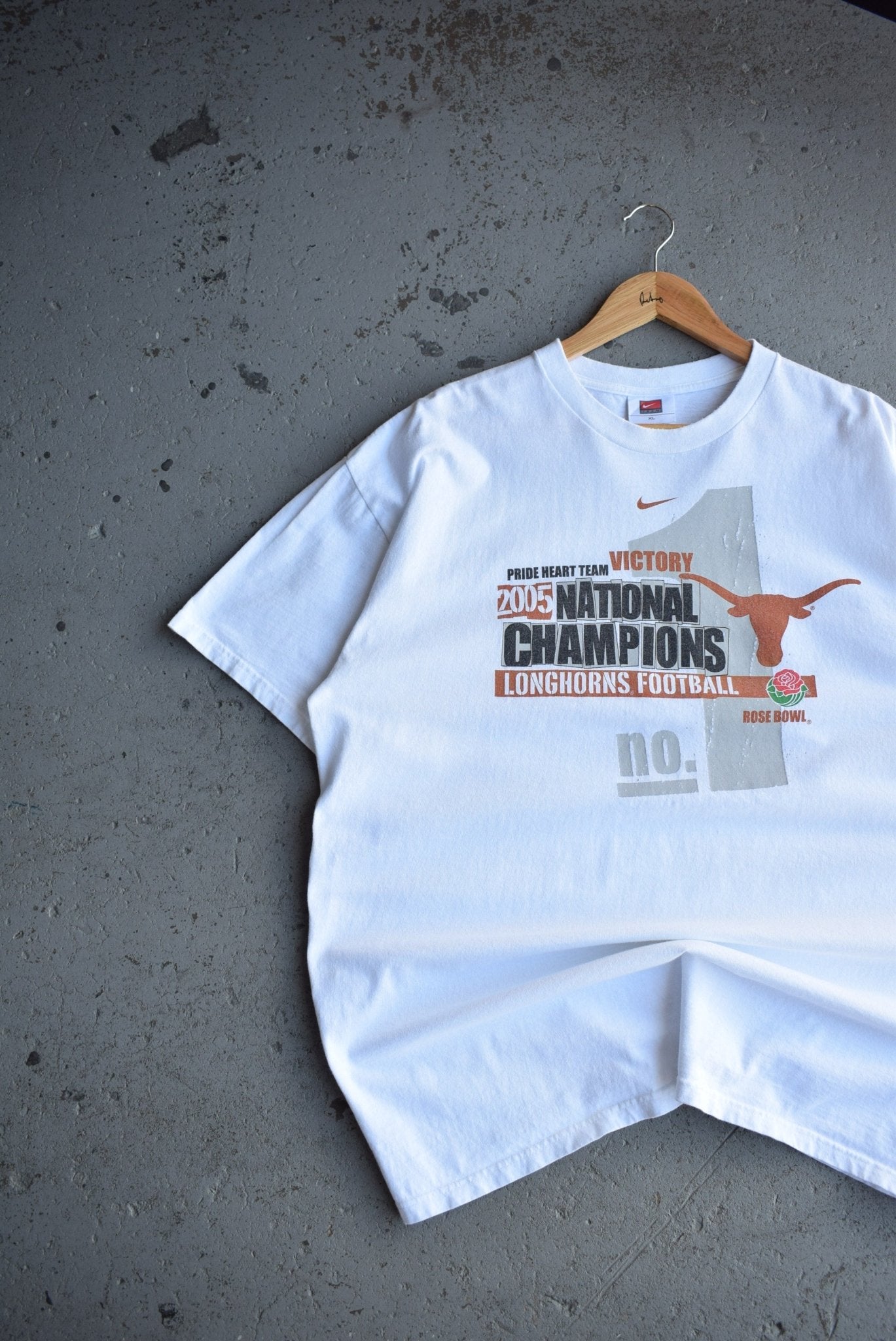 Vintage 2005 Nike x University of Texas Longhorns Football Tee (XL) - Retrospective Store