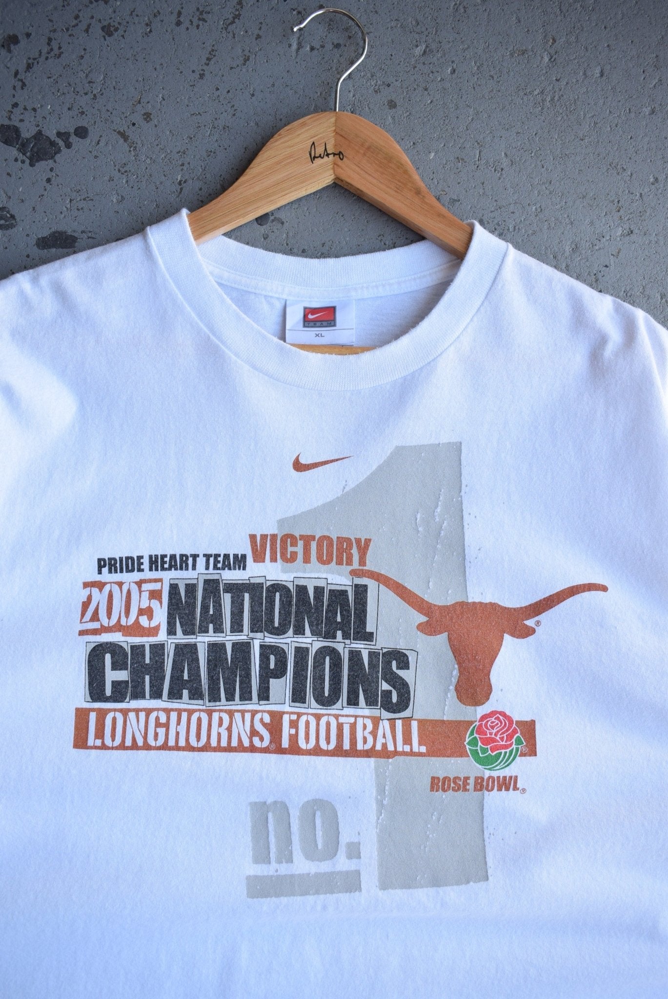 Vintage 2005 Nike x University of Texas Longhorns Football Tee (XL) - Retrospective Store