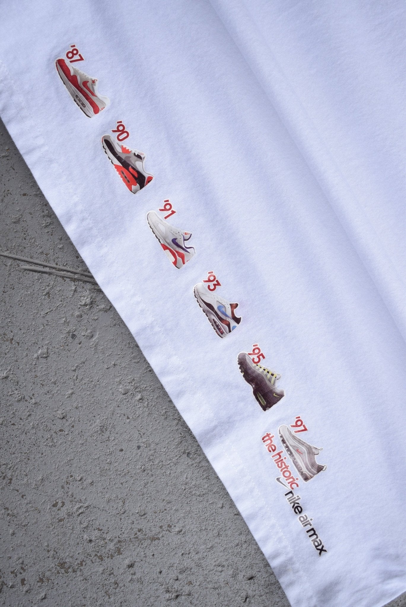 Vintage 2006 Nike Air Max History Tee (S/M) - Retrospective Store