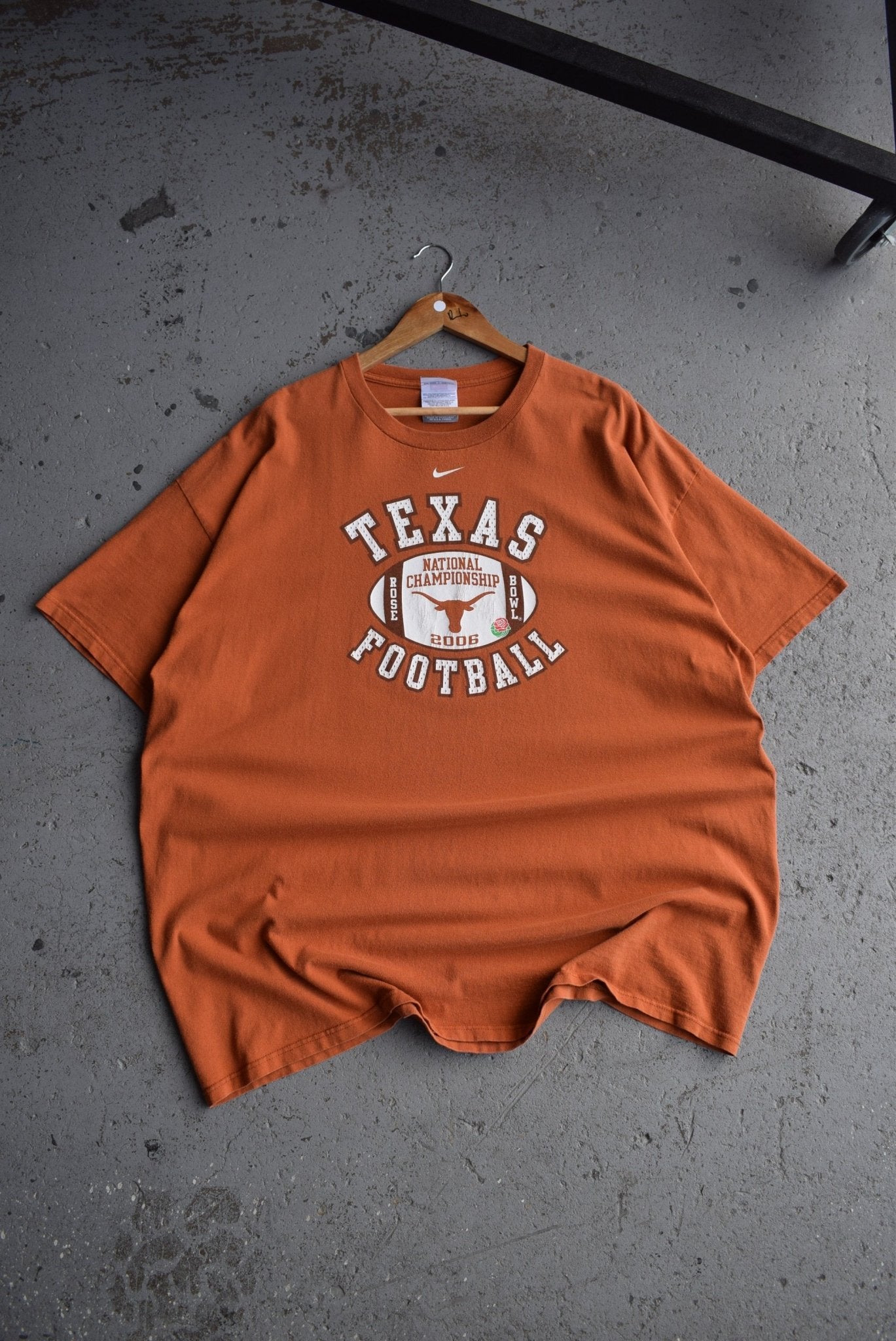 Vintage 2006 Nike x Texas University Football tee (XXL) - Retrospective Store