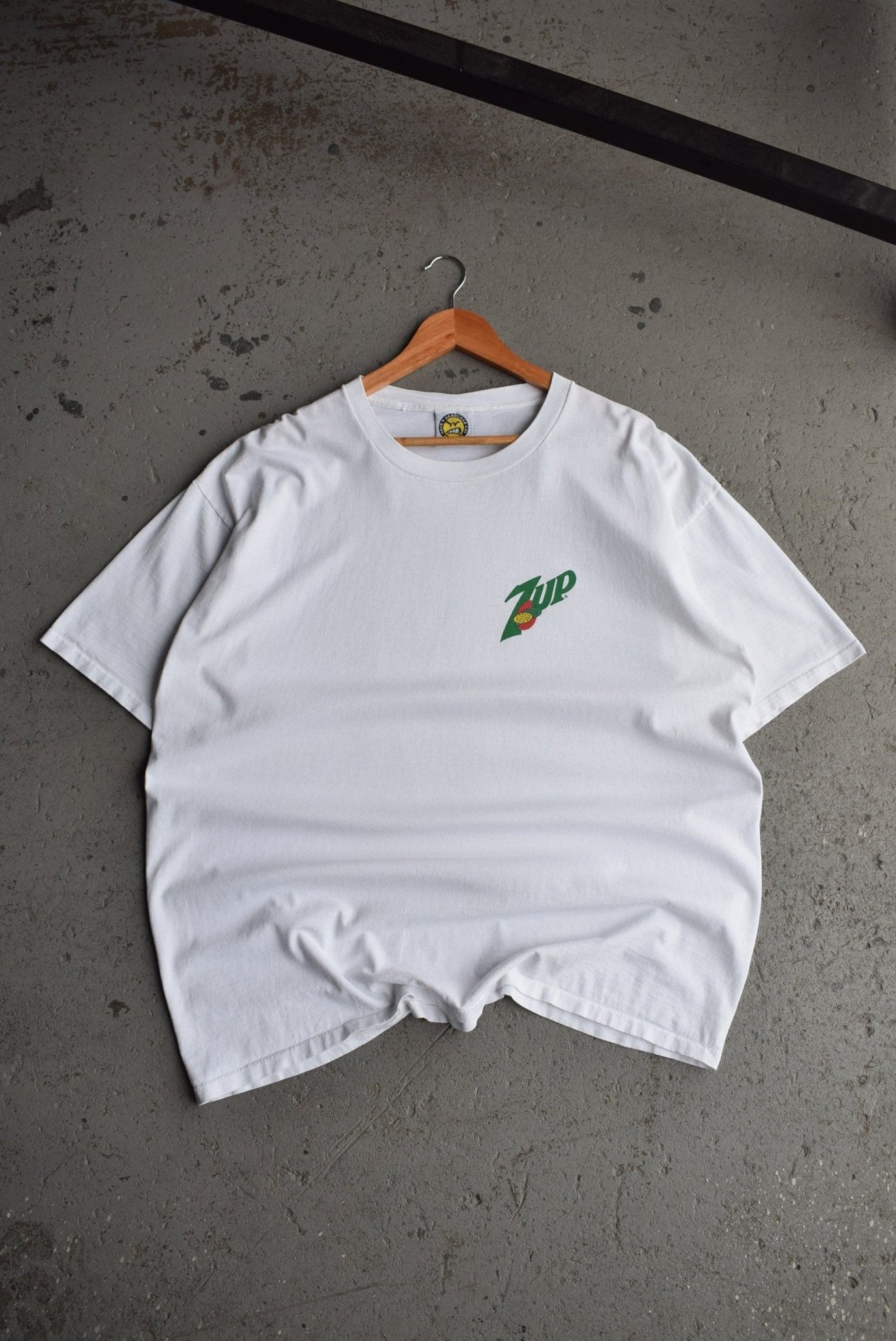 Vintage 90s 7 Up 'Show Us Your Can!' Tee (XL) - Retrospective Store