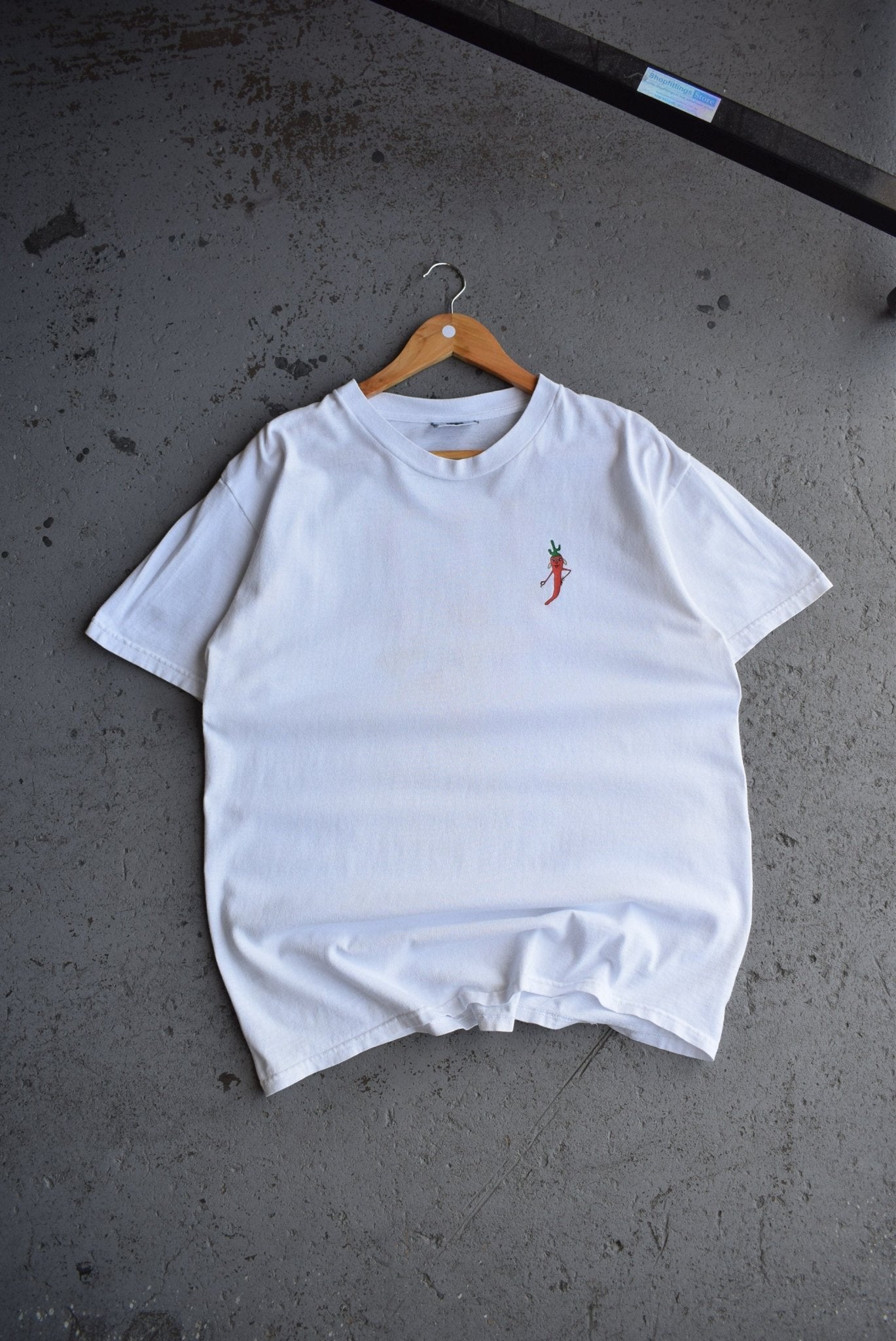 Vintage 90s Chilli Graphic Tee (M) - Retrospective Store
