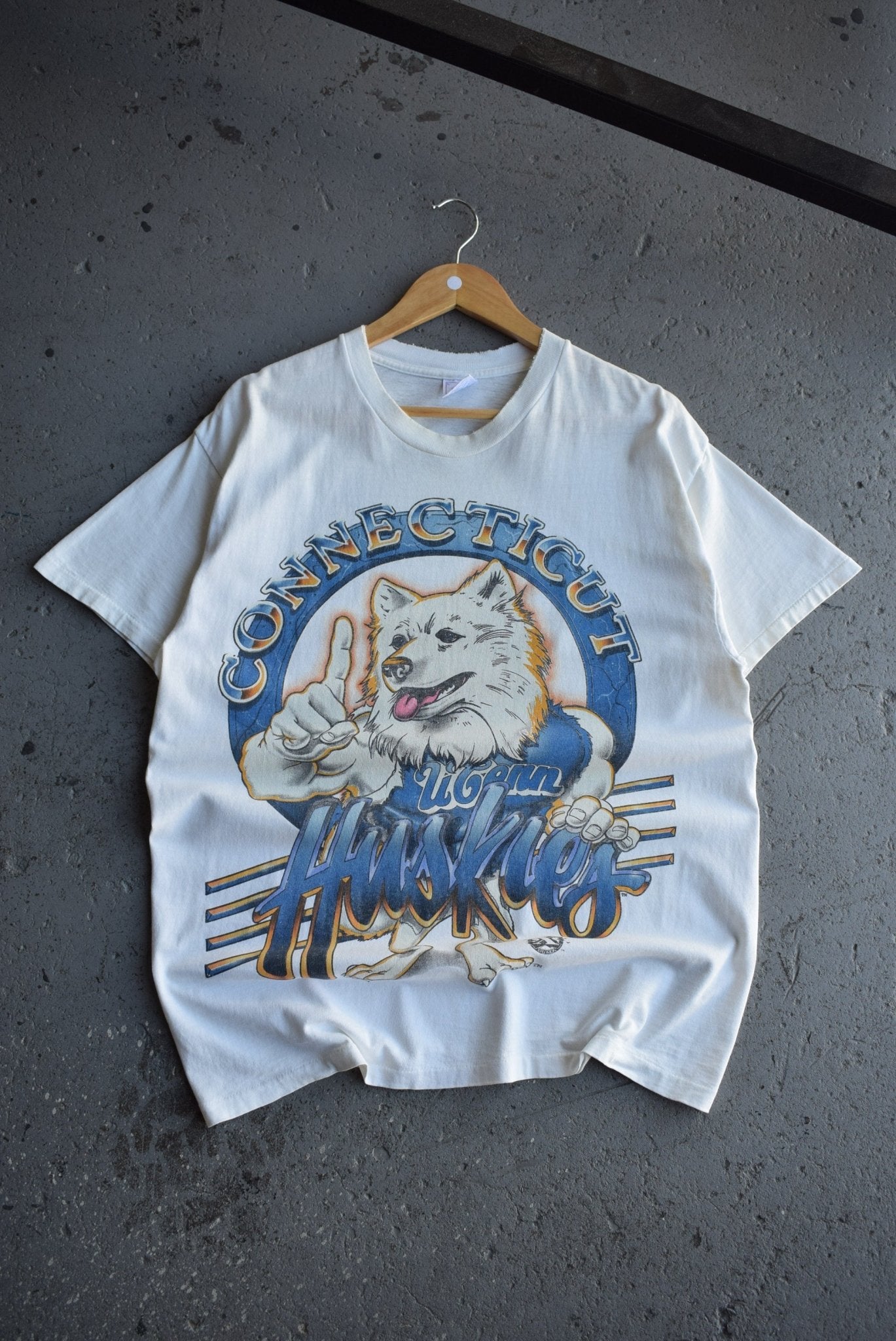 Vintage 90s Connecticut Huskies Tee (L) - Retrospective Store
