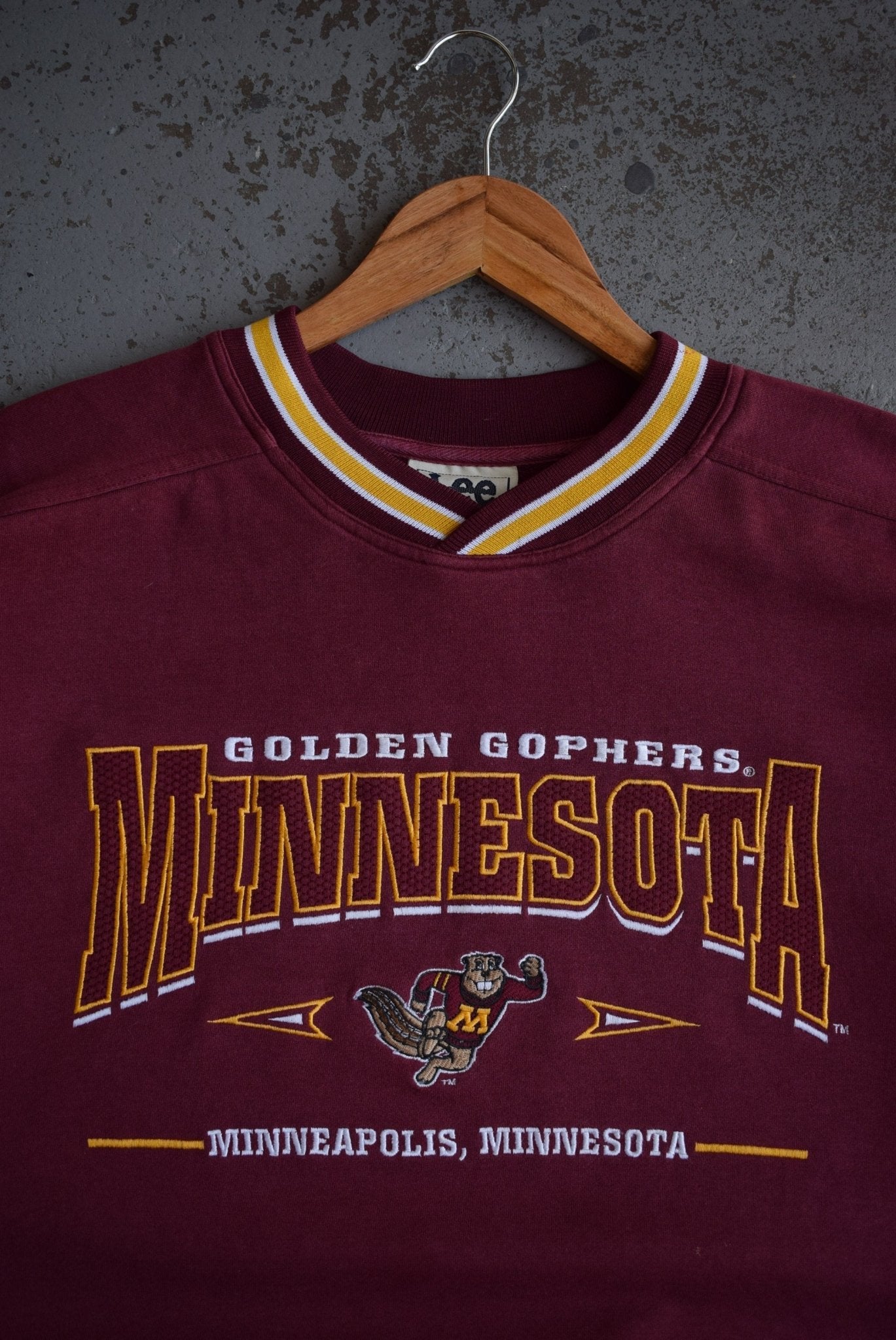 Vintage 90s Lee Sports x University of Minnesota Embroidered Crewneck (XXL) - Retrospective Store