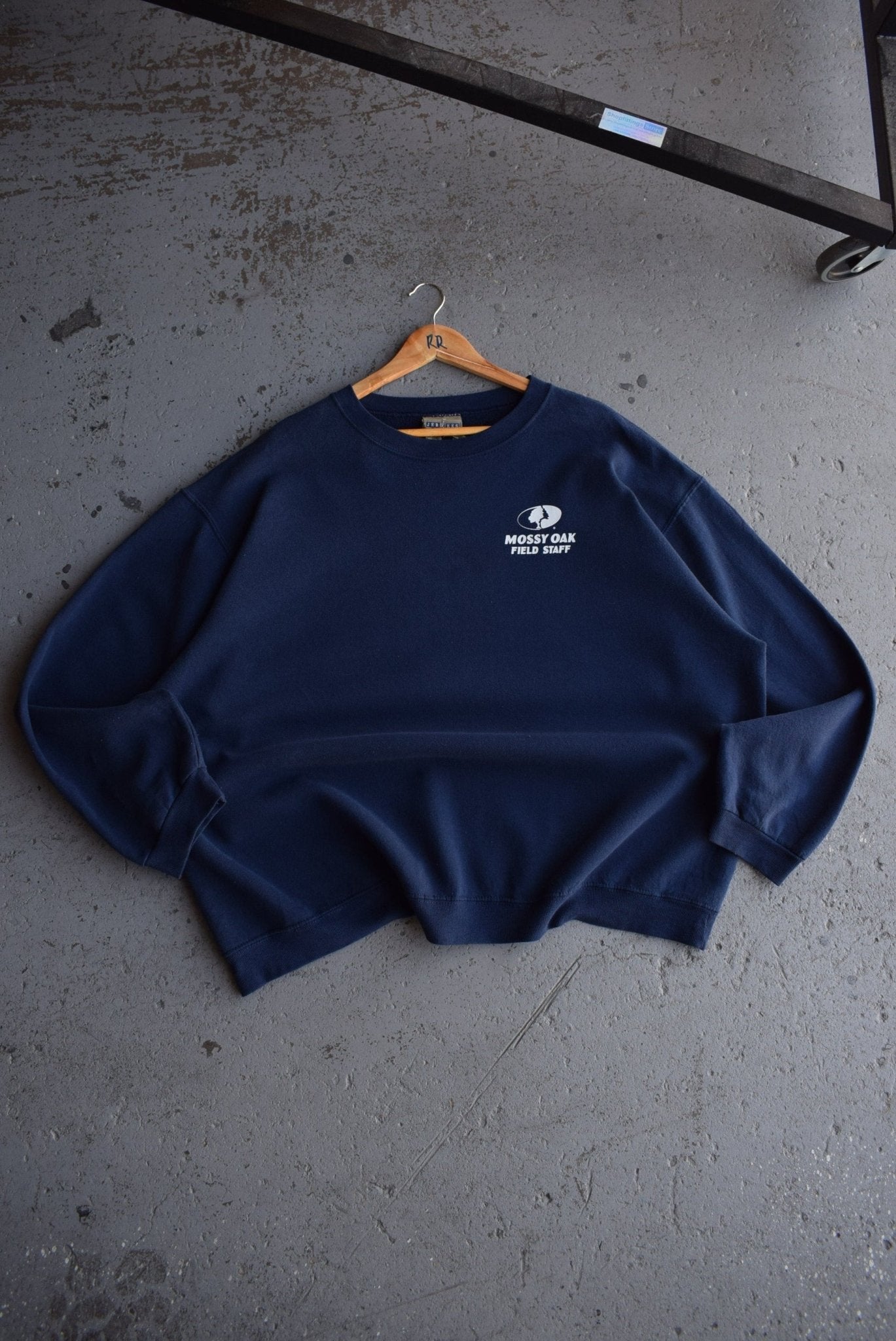 Vintage 90s Mossy - Oak Field Staff Graphic Crewneck (XXL) - Retrospective Store