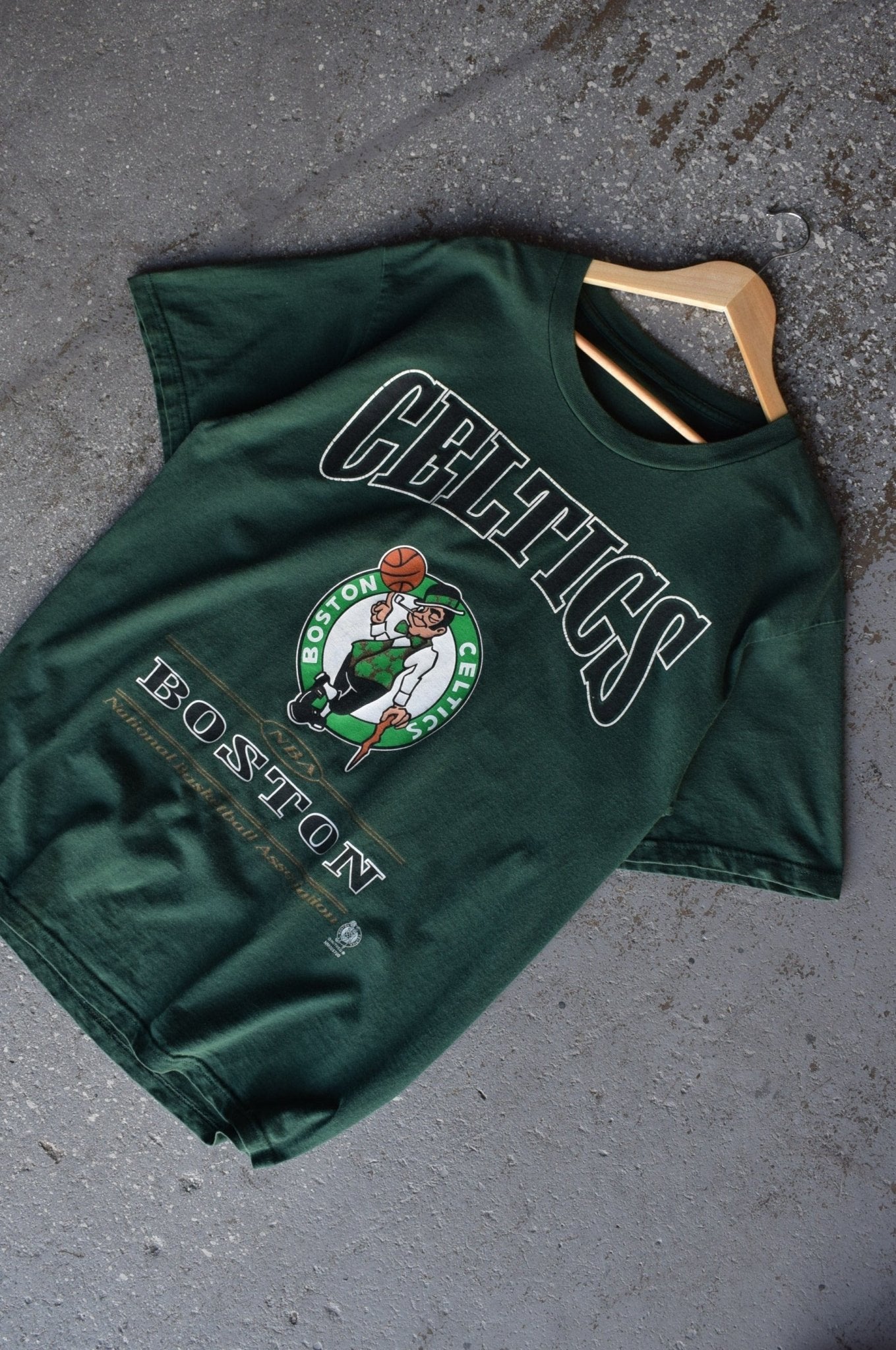 Vintage 90s NBA Boston Celtics Tee (L) - Retrospective Store