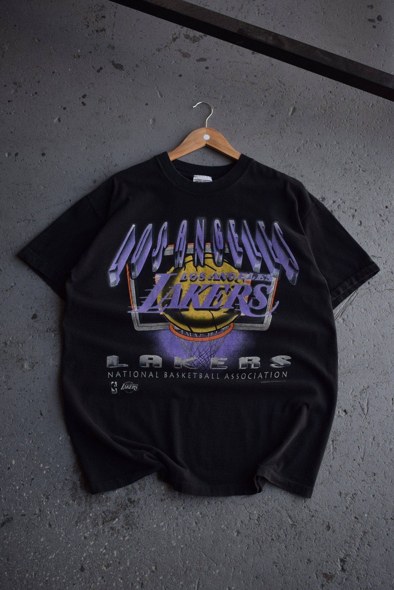 Vintage 90s NBA Los Angeles Lakers Tee (XL) - Retrospective Store