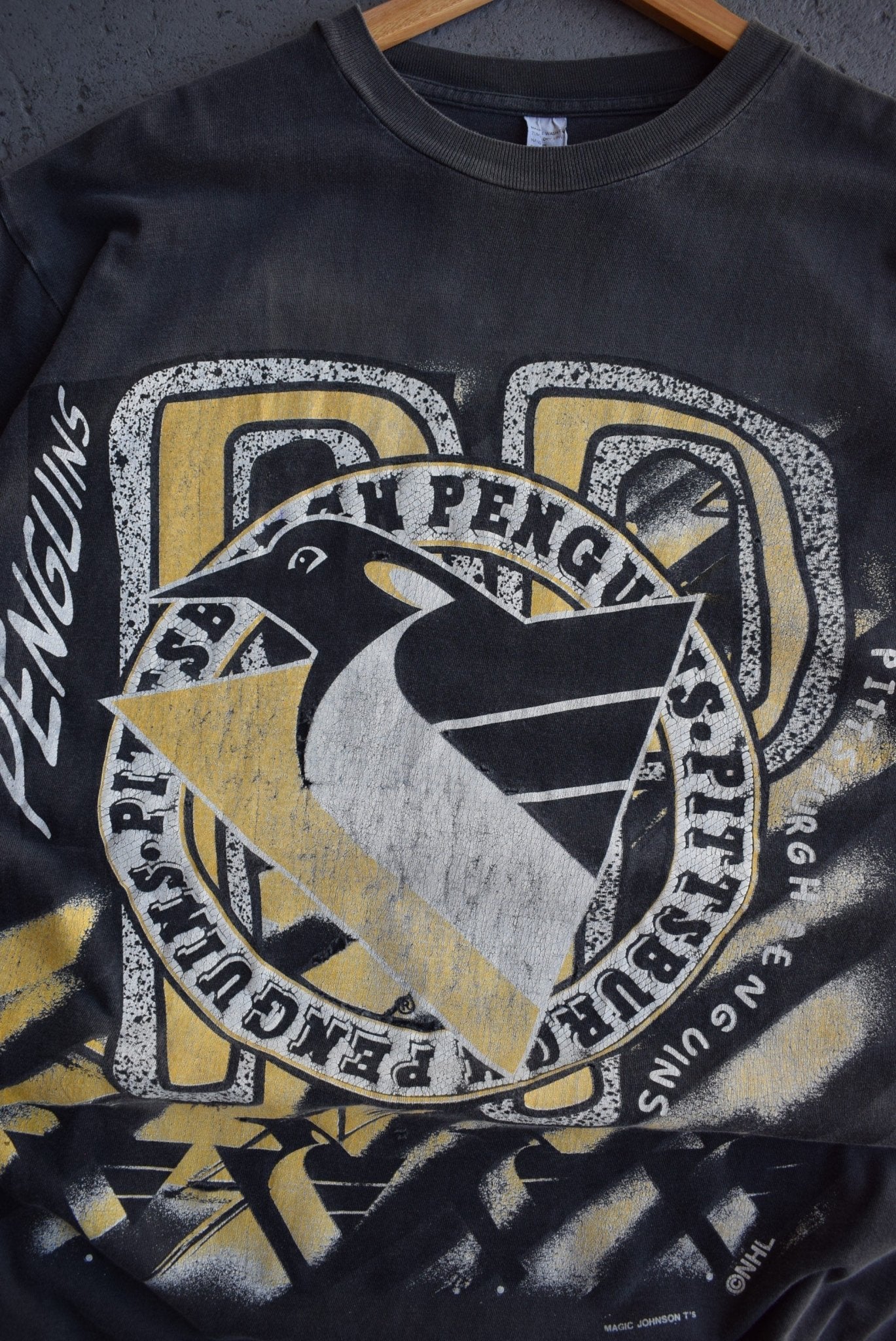 Vintage 90s NHL Pittsburgh Penguins Tee (L) - Retrospective Store