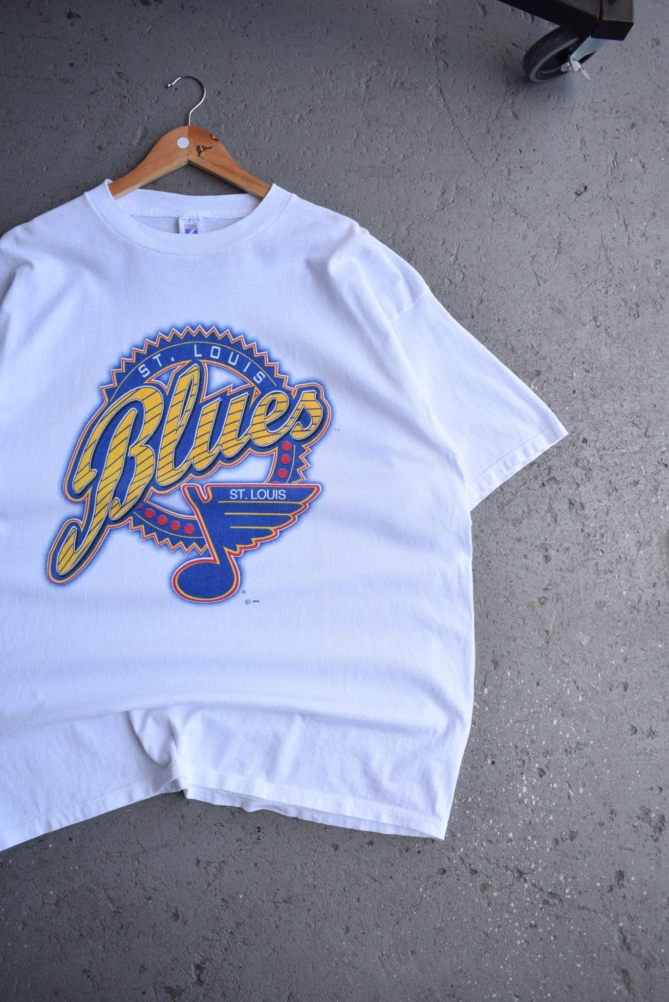 Vintage 90s NHL St. Louis Blues Tee (XXL) - Retrospective Store