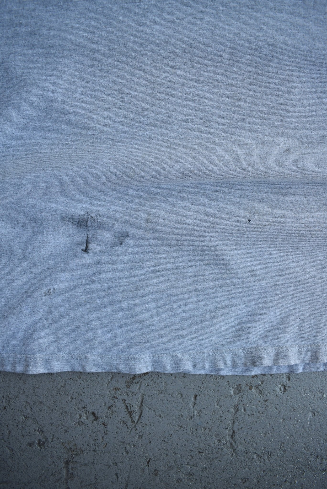 Vintage 90s Nike Basketball 'Hand of Fate' Tee (M) - Retrospective Store