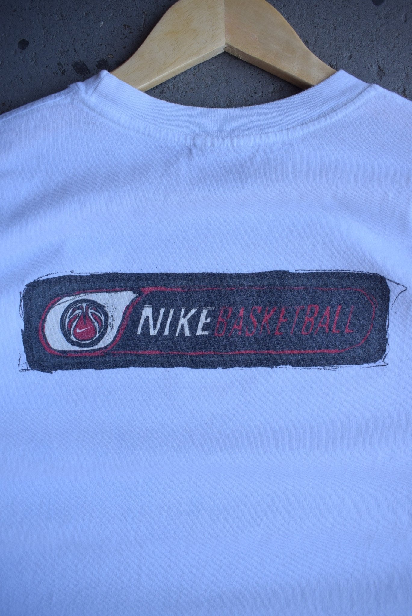 Vintage 90s Nike Basketball Tee (M/L) - Retrospective Store