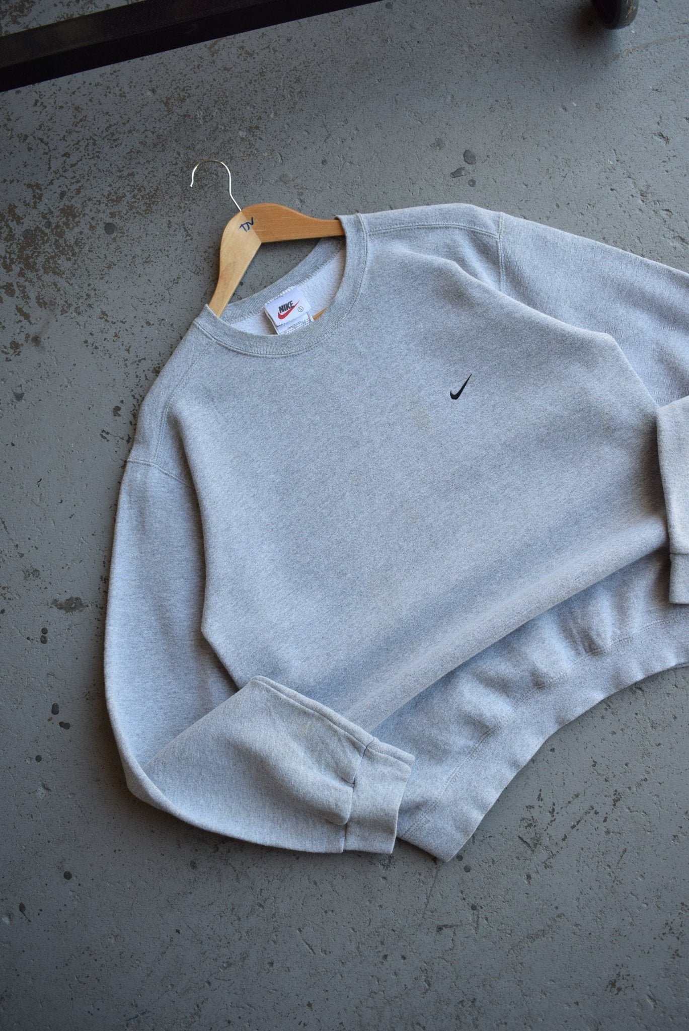 Vintage 90s Nike Classic Logo Embroidered Crewneck (M) - Retrospective Store