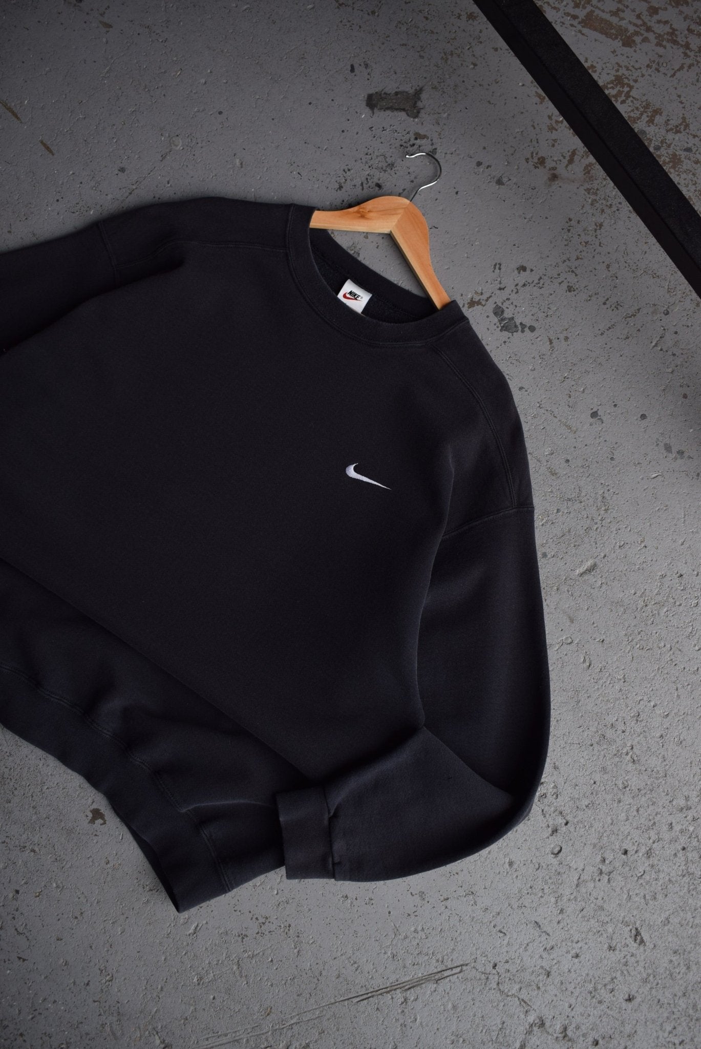 Vintage 90s Nike Classic Logo Embroidered Crewneck (XL) - Retrospective Store
