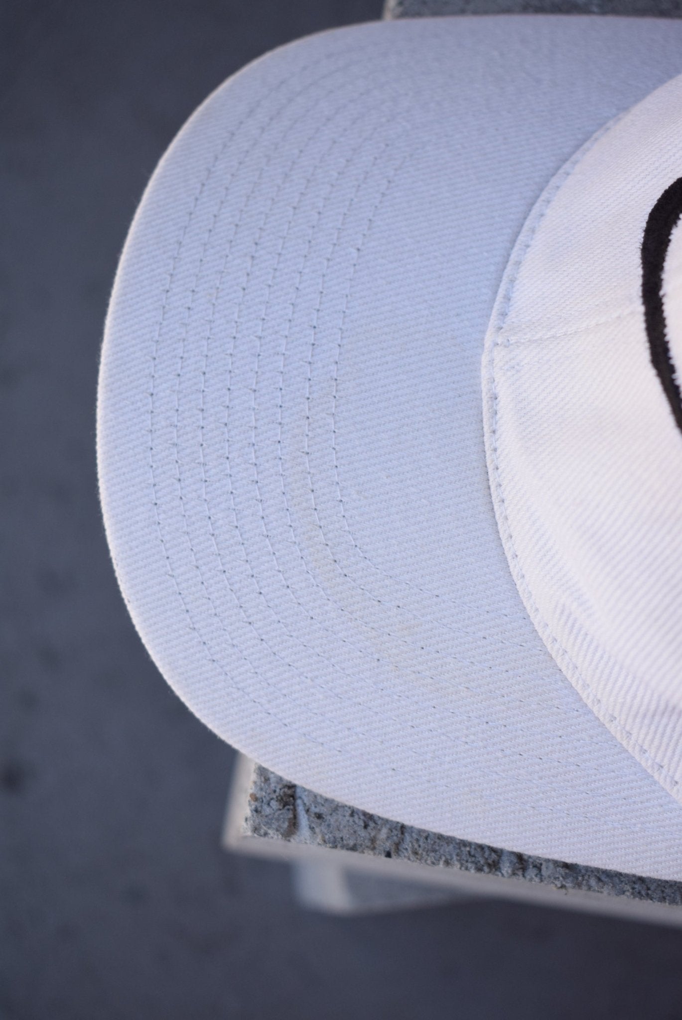 Vintage 90s Nike Classic Logo Embroidered Hat - Retrospective Store