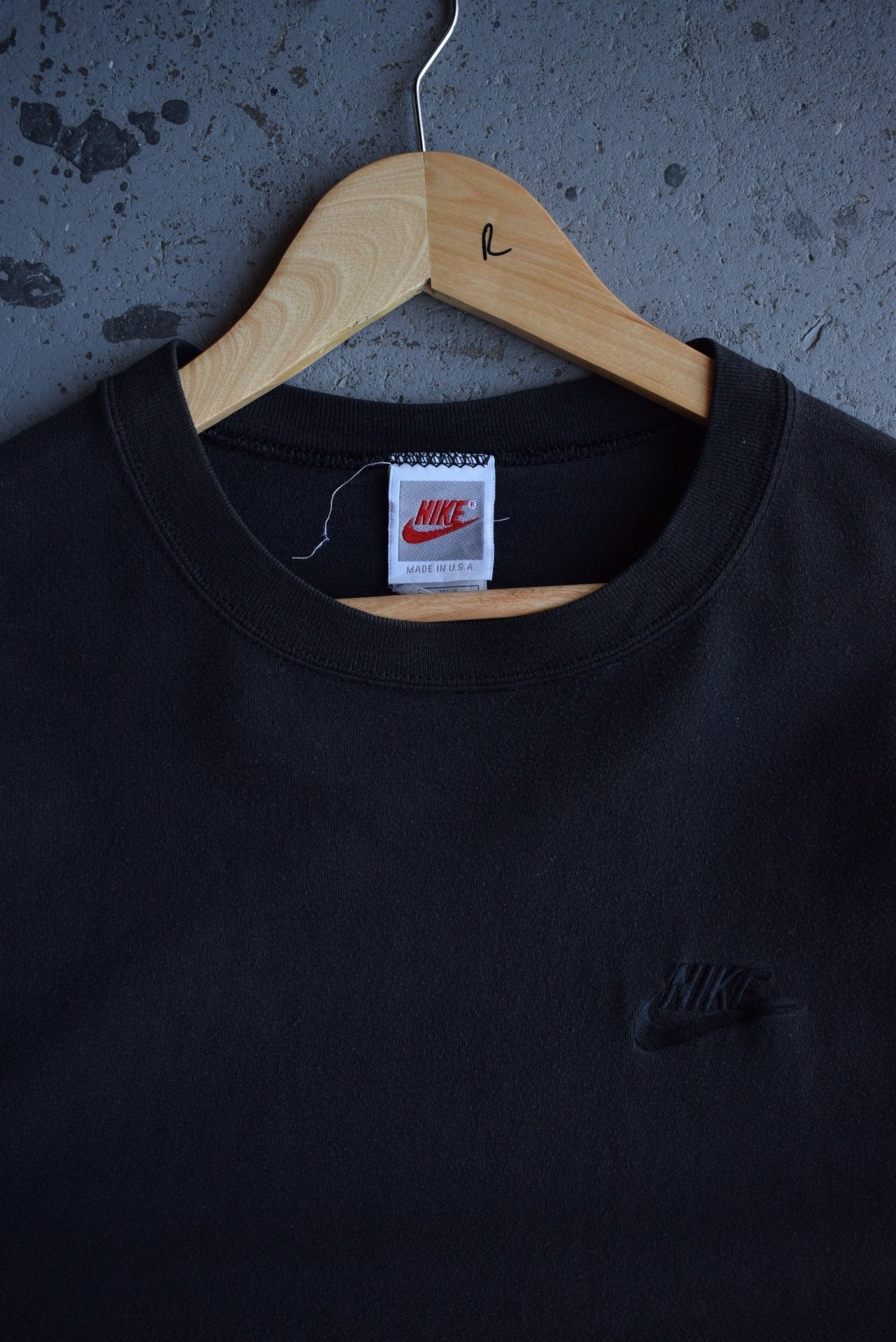 Vintage 90s Nike Classic Logo Embroidered Long Sleeve Tee (M/L) - Retrospective Store