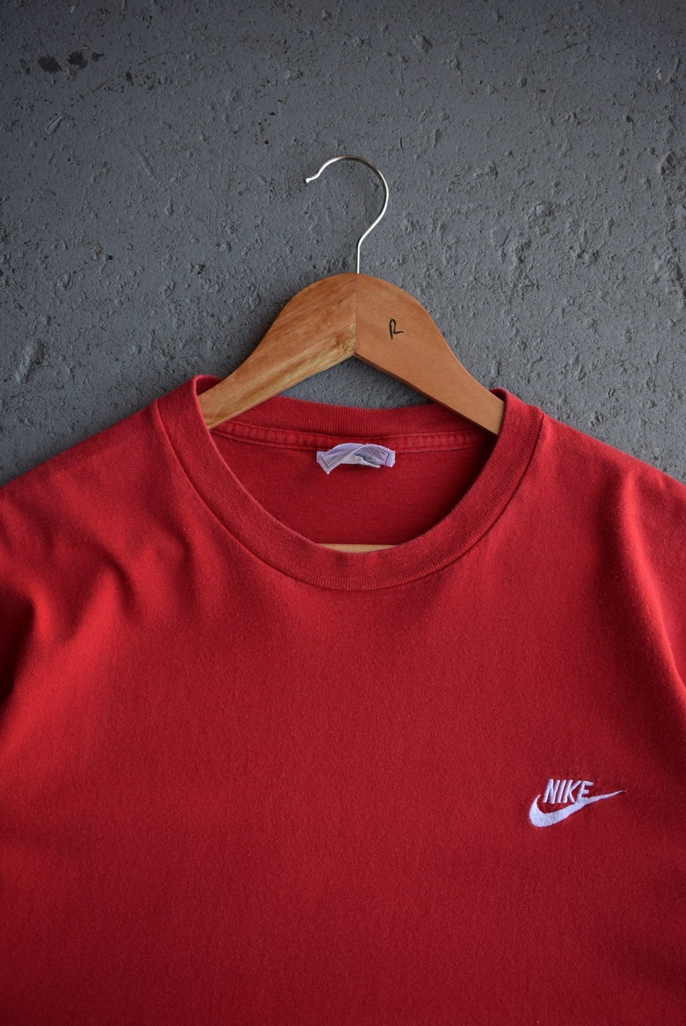 Vintage 90s Nike Classic Logo Embroidered Tee (L) - Retrospective Store
