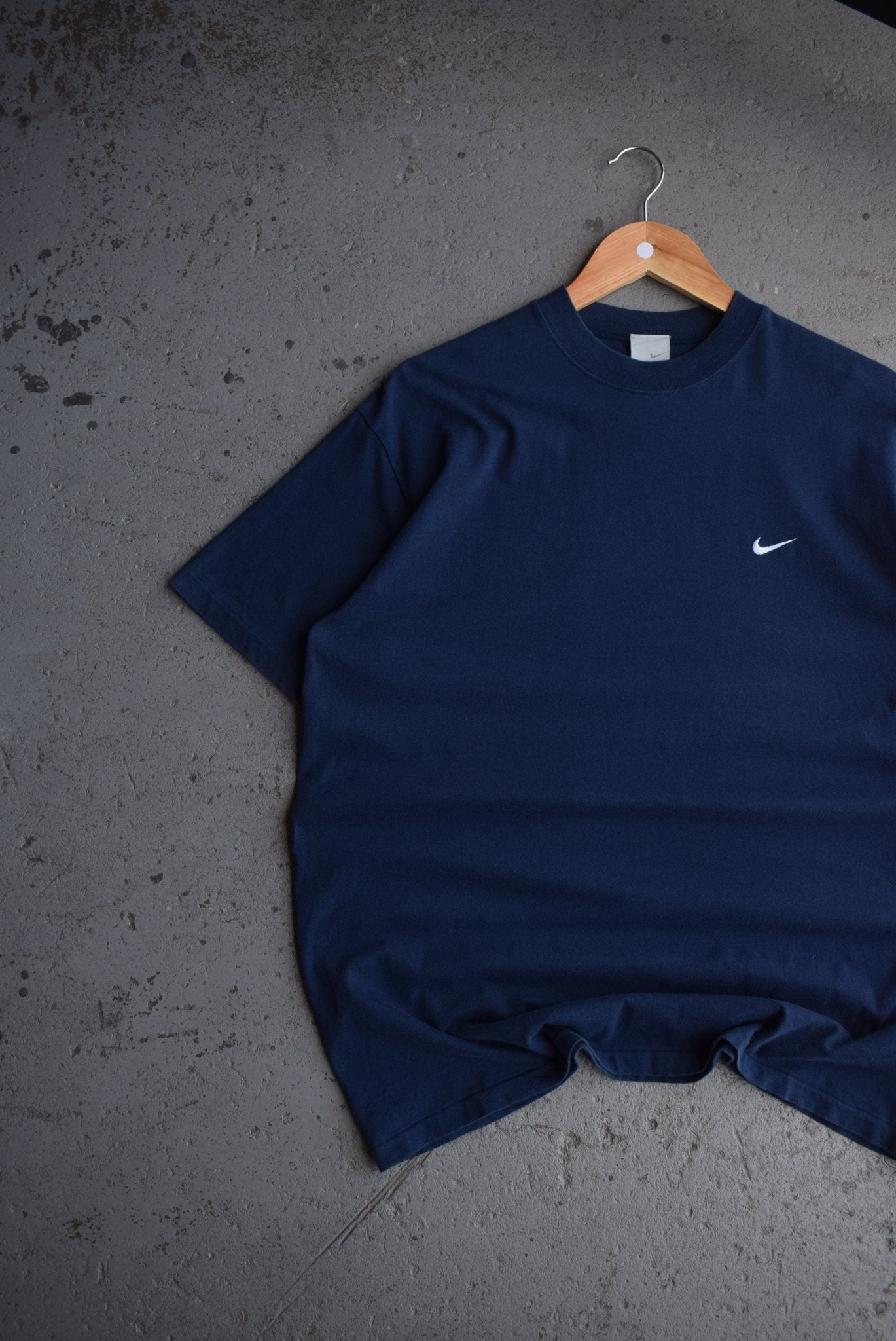 Vintage 90s Nike Classic Logo Embroidered Tee (L) - Retrospective Store