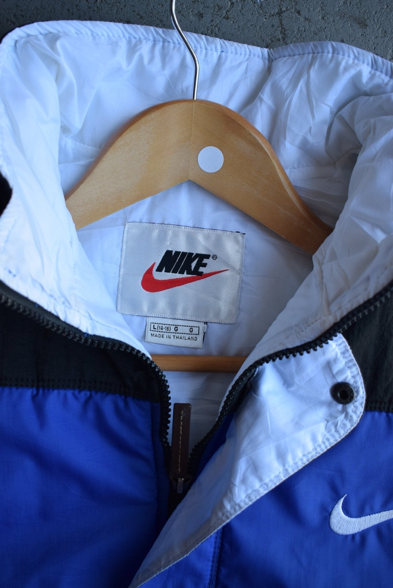 Vintage 90s Nike Classic Logo Embroidered Vest Jacket (M) - Retrospective Store