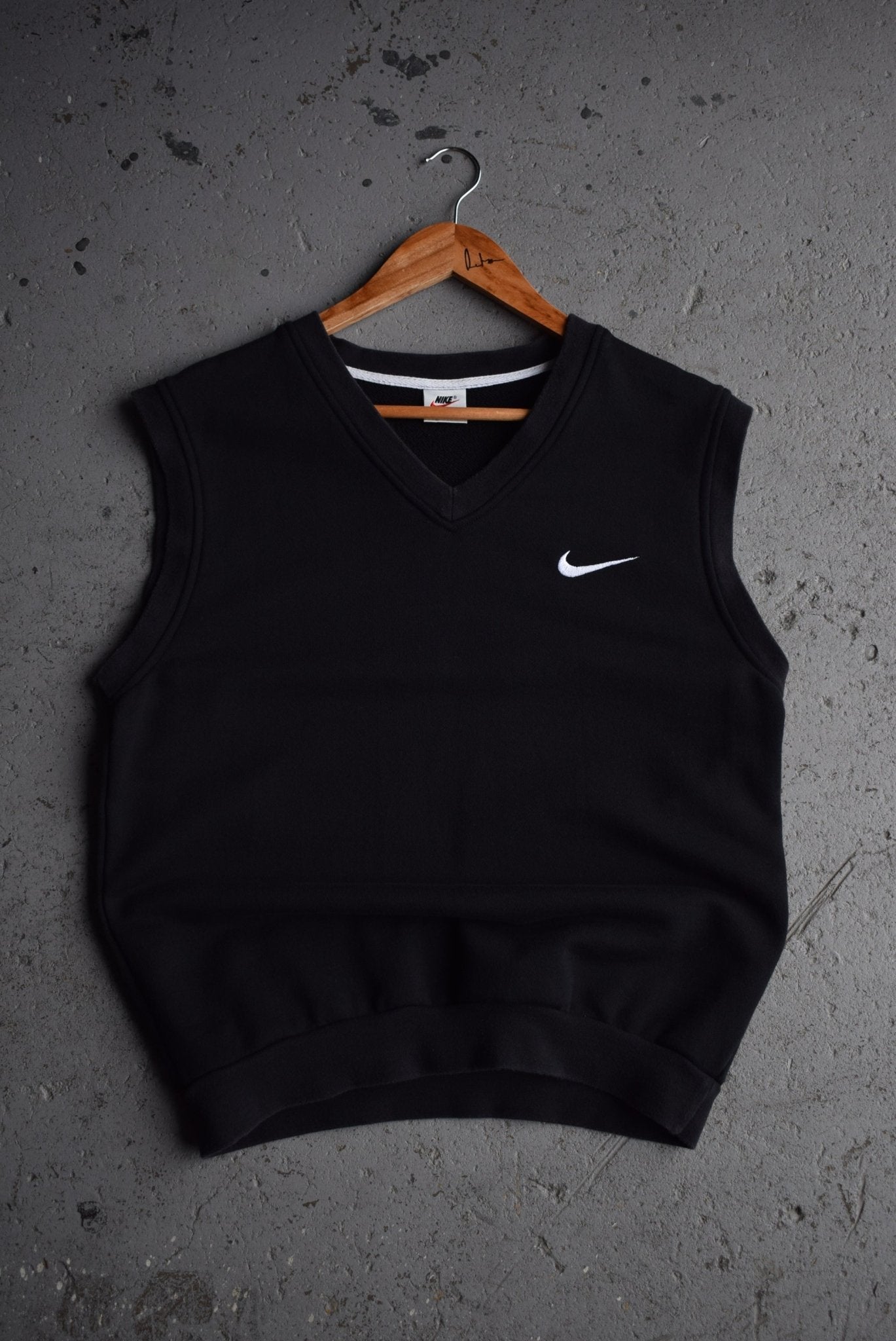 Vintage 90s Nike Classic Logo Embroidered Vest (M) - Retrospective Store
