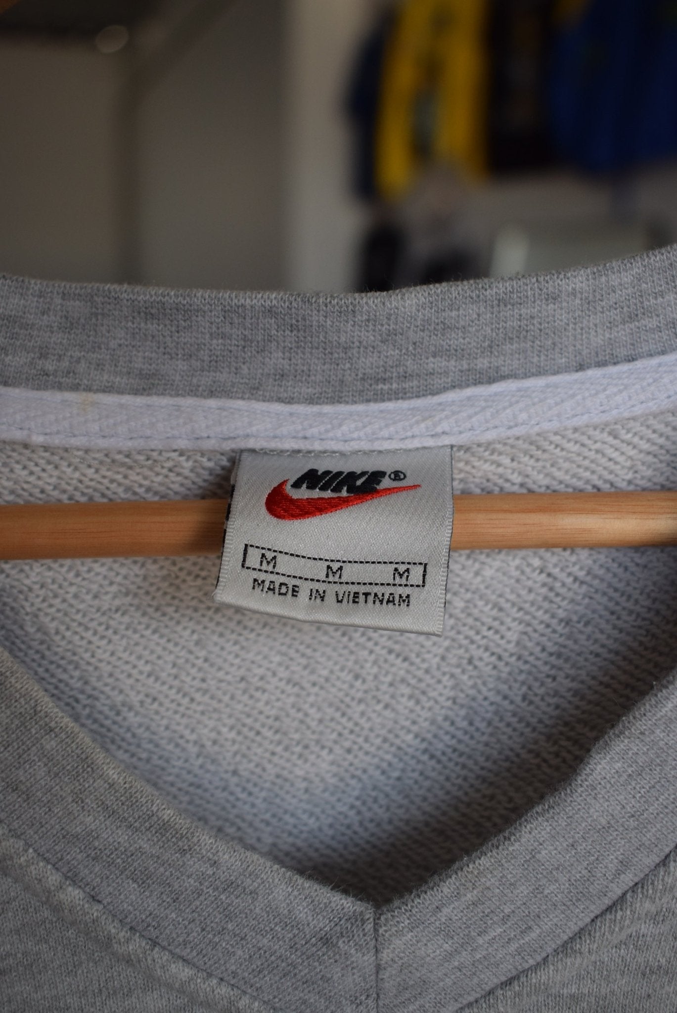 Vintage 90s Nike Classic Logo Embroidered Vest (M) - Retrospective Store