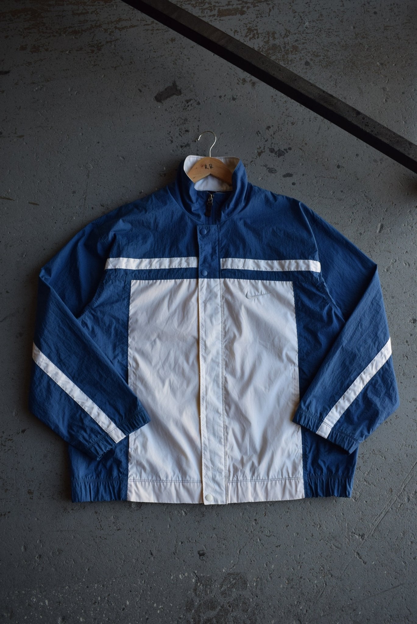 Vintage 90s Nike Classic Logo Embroidered Windbreaker Jacket (L) - Retrospective Store
