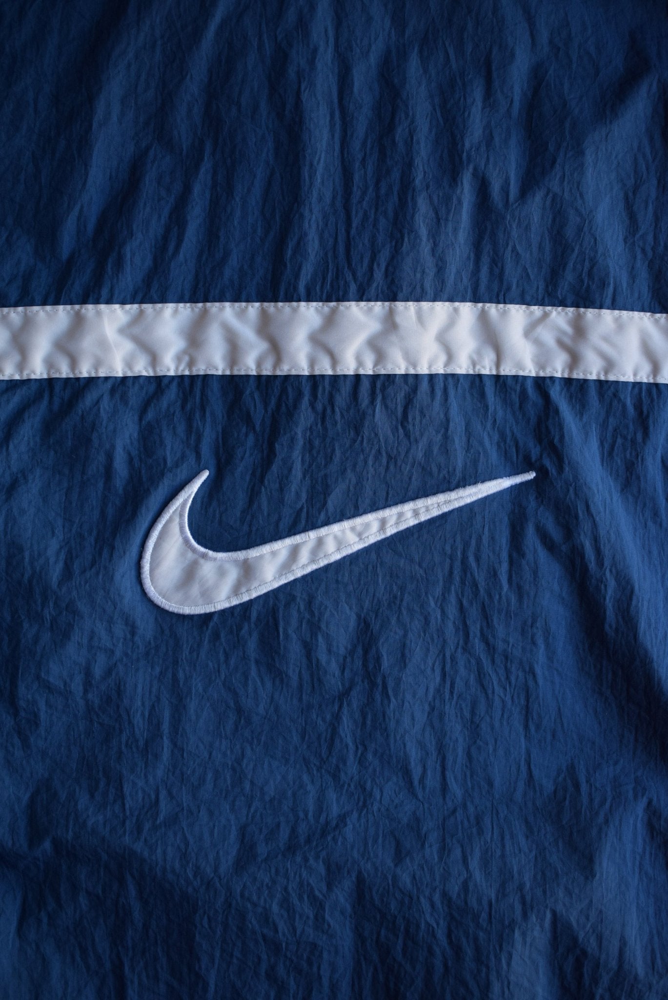 Vintage 90s Nike Classic Logo Embroidered Windbreaker Jacket (L) - Retrospective Store