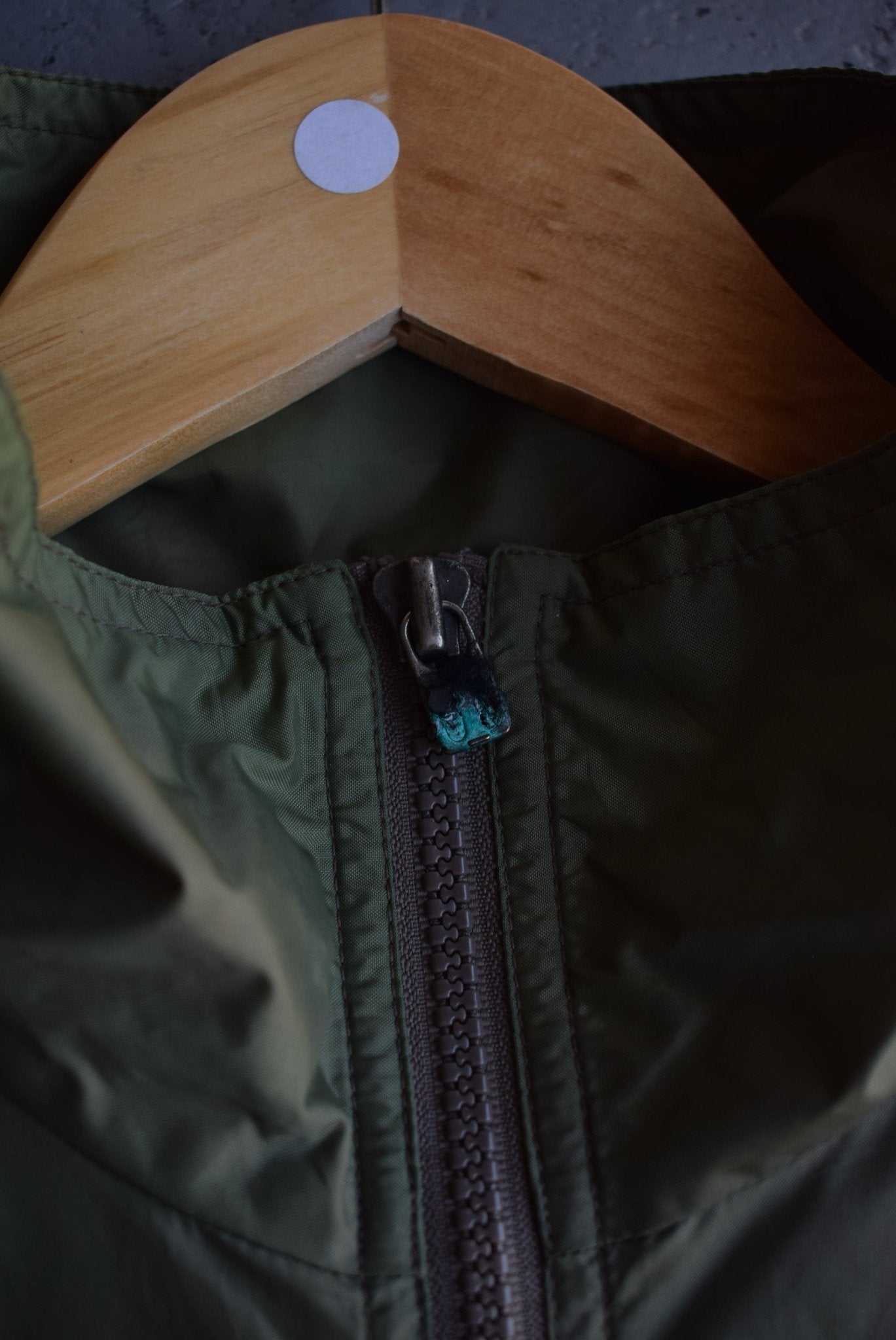 Vintage 90s Nike Classic Logo Embroidered Windbreaker Jacket (M) - Retrospective Store