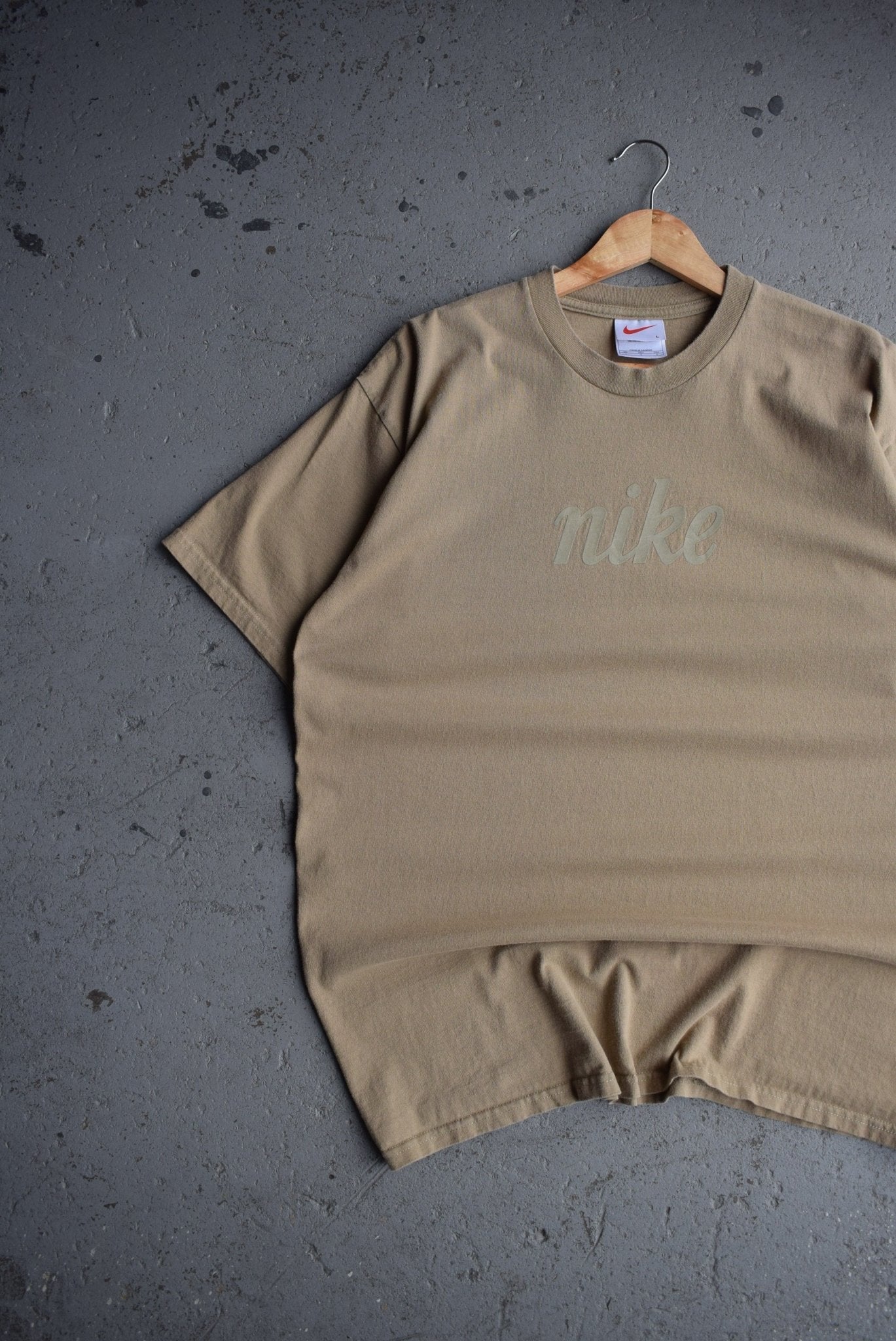 Vintage 90s Nike Spellout Tee (L) - Retrospective Store