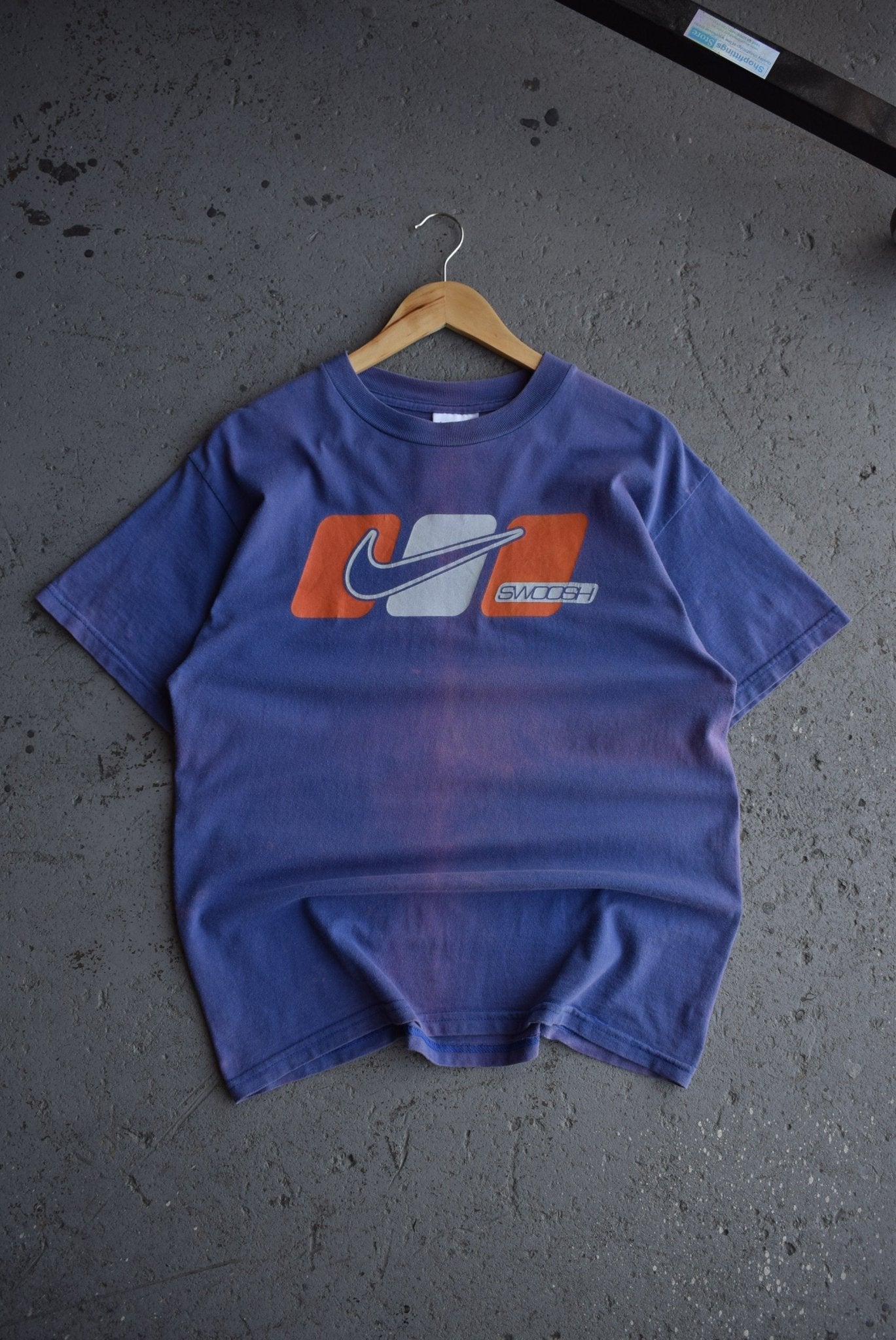 Vintage 90s Nike Swoosh Tee (M) - Retrospective Store