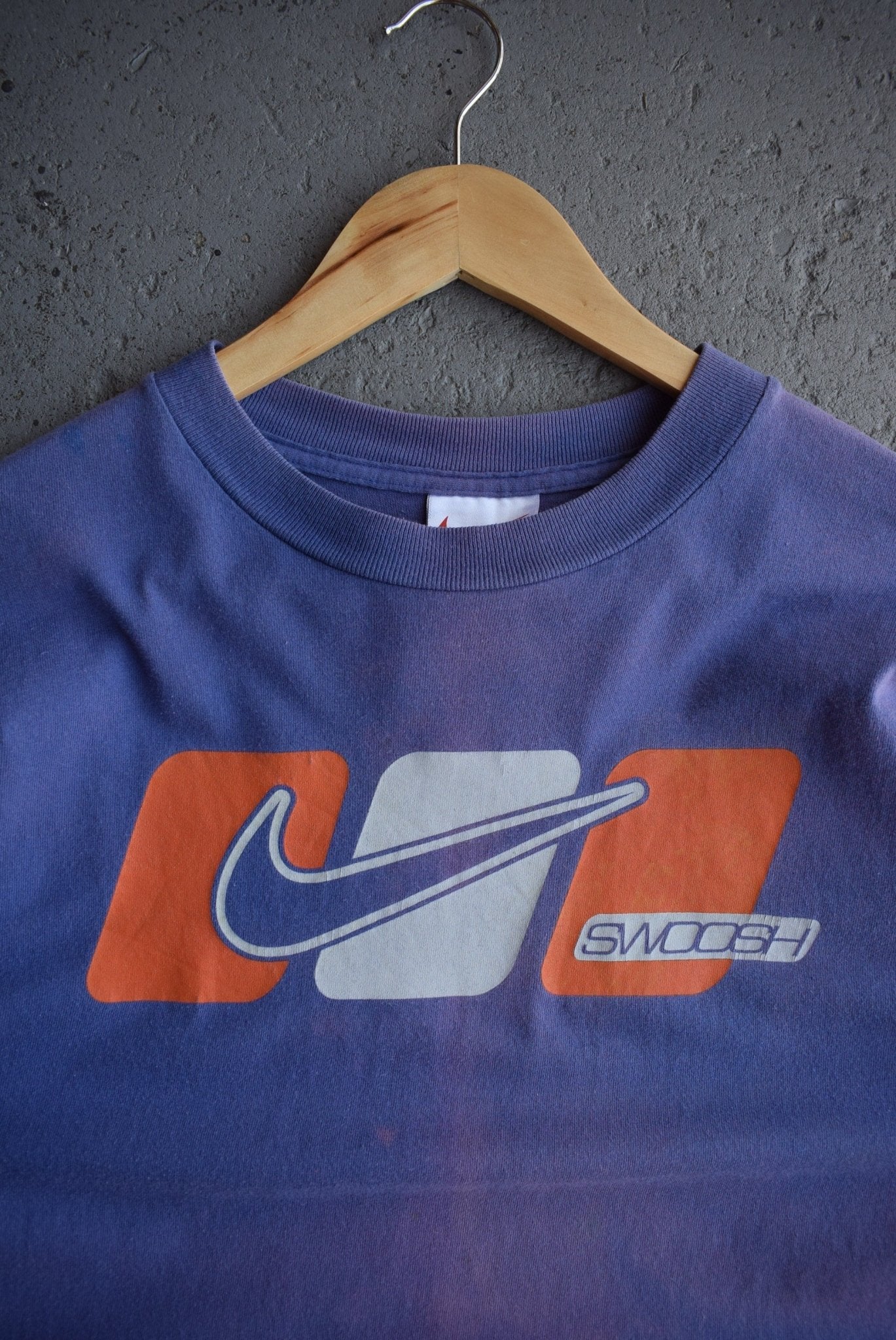 Vintage 90s Nike Swoosh Tee (M) - Retrospective Store